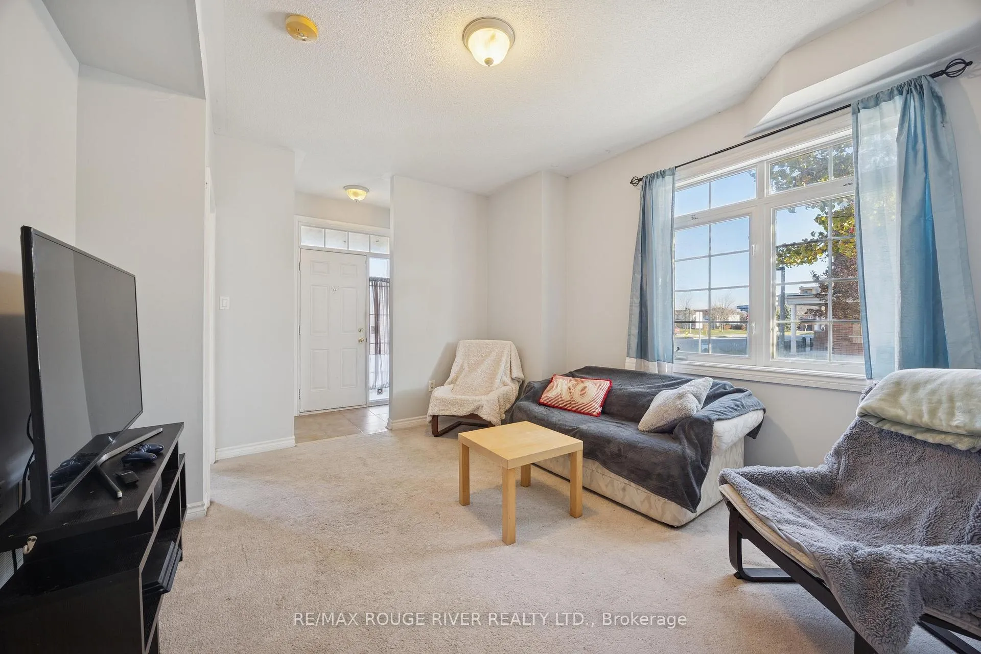 Photo 6 of 131 Kenneth Hobbs Avenue, Whitby, Pringle Creek — HOMEH