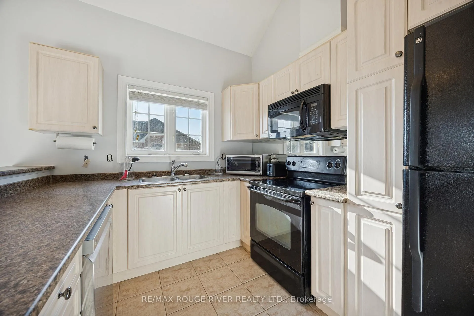 Photo 16 of 131 Kenneth Hobbs Avenue, Whitby, Pringle Creek — HOMEH