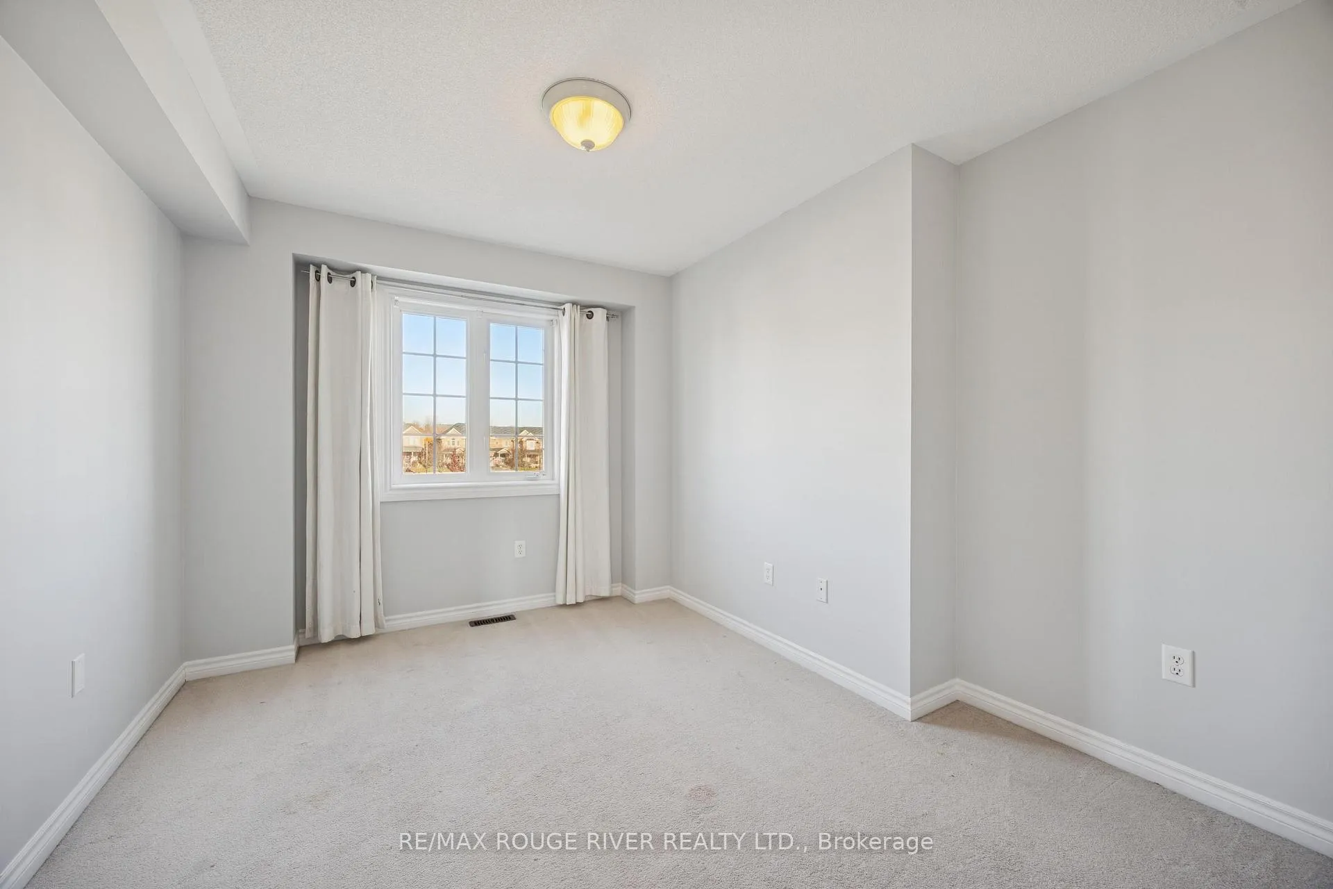 Photo 19 of 131 Kenneth Hobbs Avenue, Whitby, Pringle Creek — HOMEH