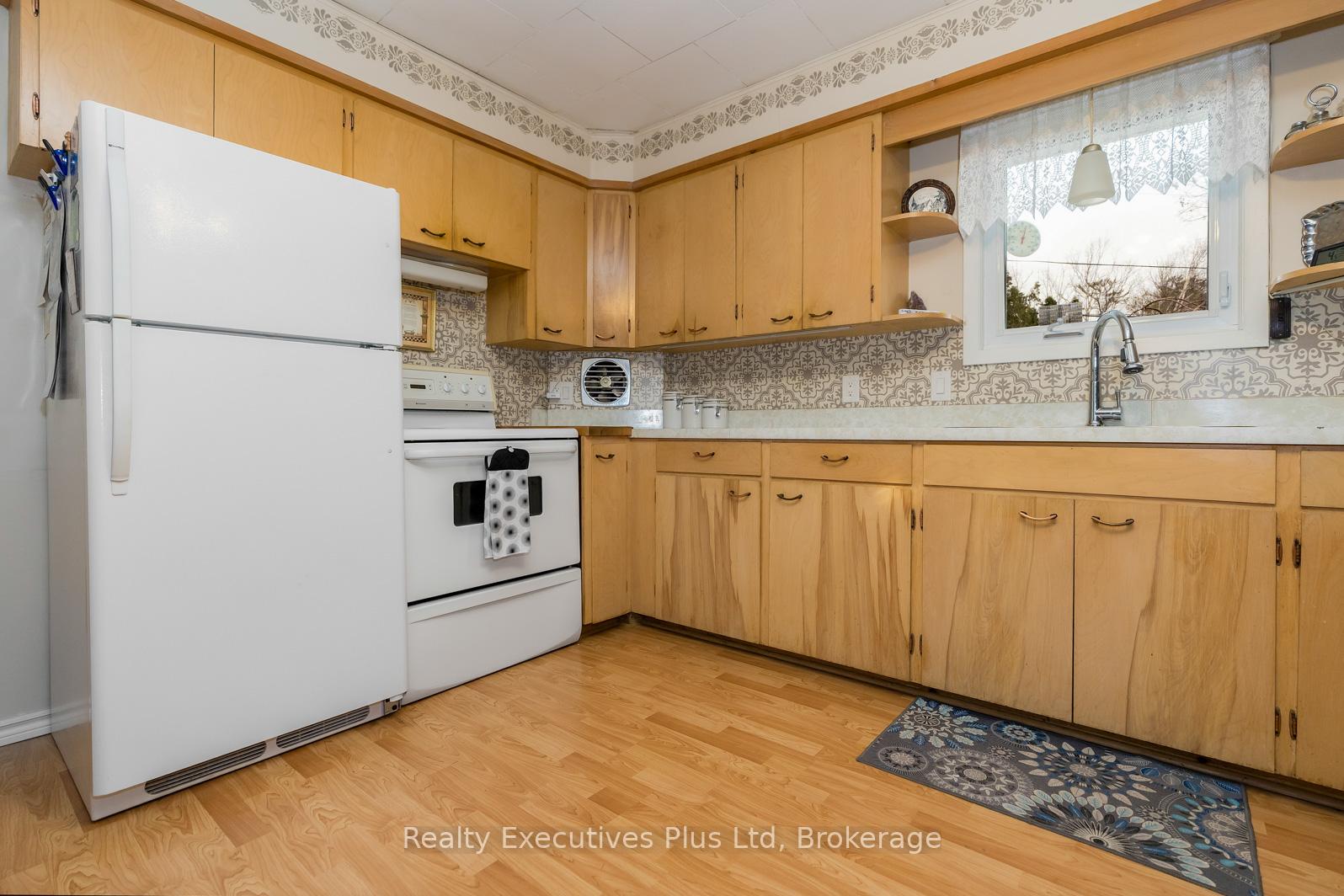 Photo 18 of 300 River Road E, Wasaga Beach — HOMEH