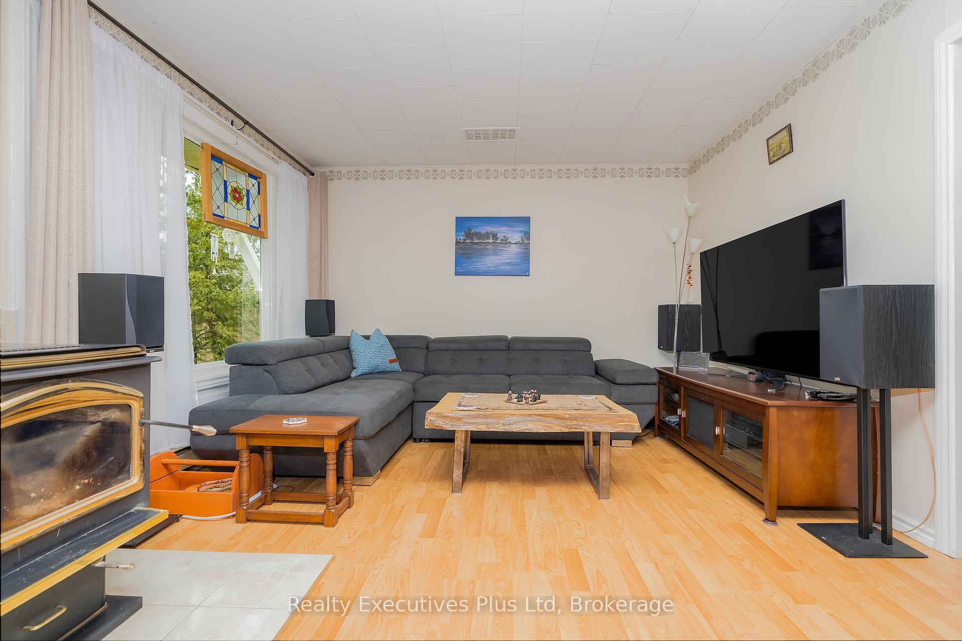 Photo 20 of 300 River Road E, Wasaga Beach — HOMEH