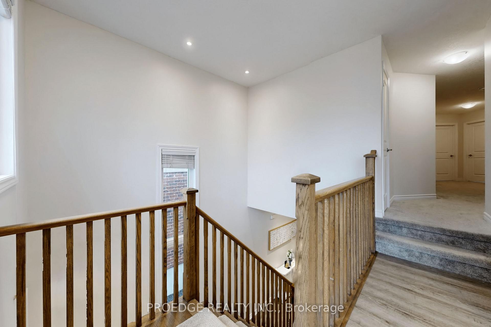 Photo 20 of 361 Beechdrops Drive, Waterloo, Vista Hills — HOMEH