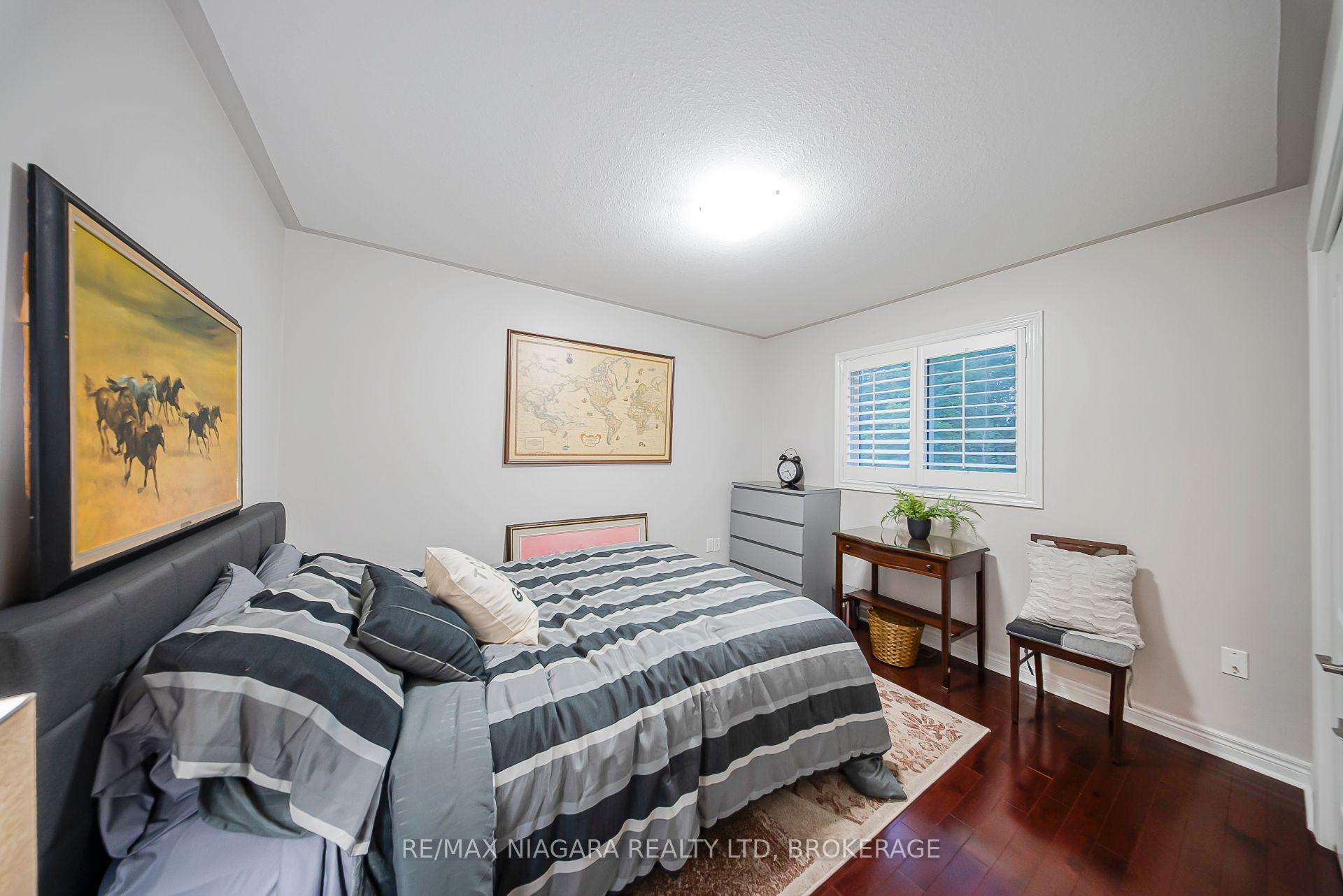 Photo 2 of 229 Wellbrook Boulevard, Welland, Prince Charles — HOMEH