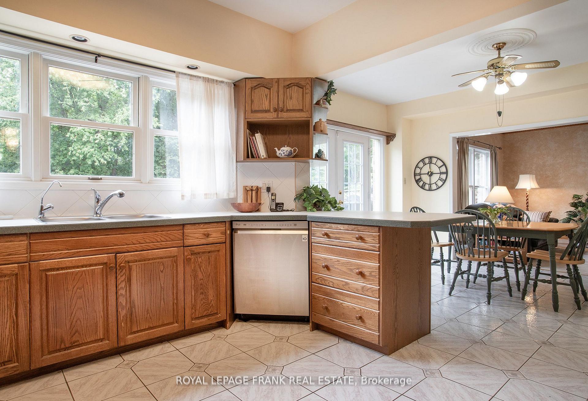Photo 11 of 61 Allayden Drive, Whitby, Lynde Creek — HOMEH