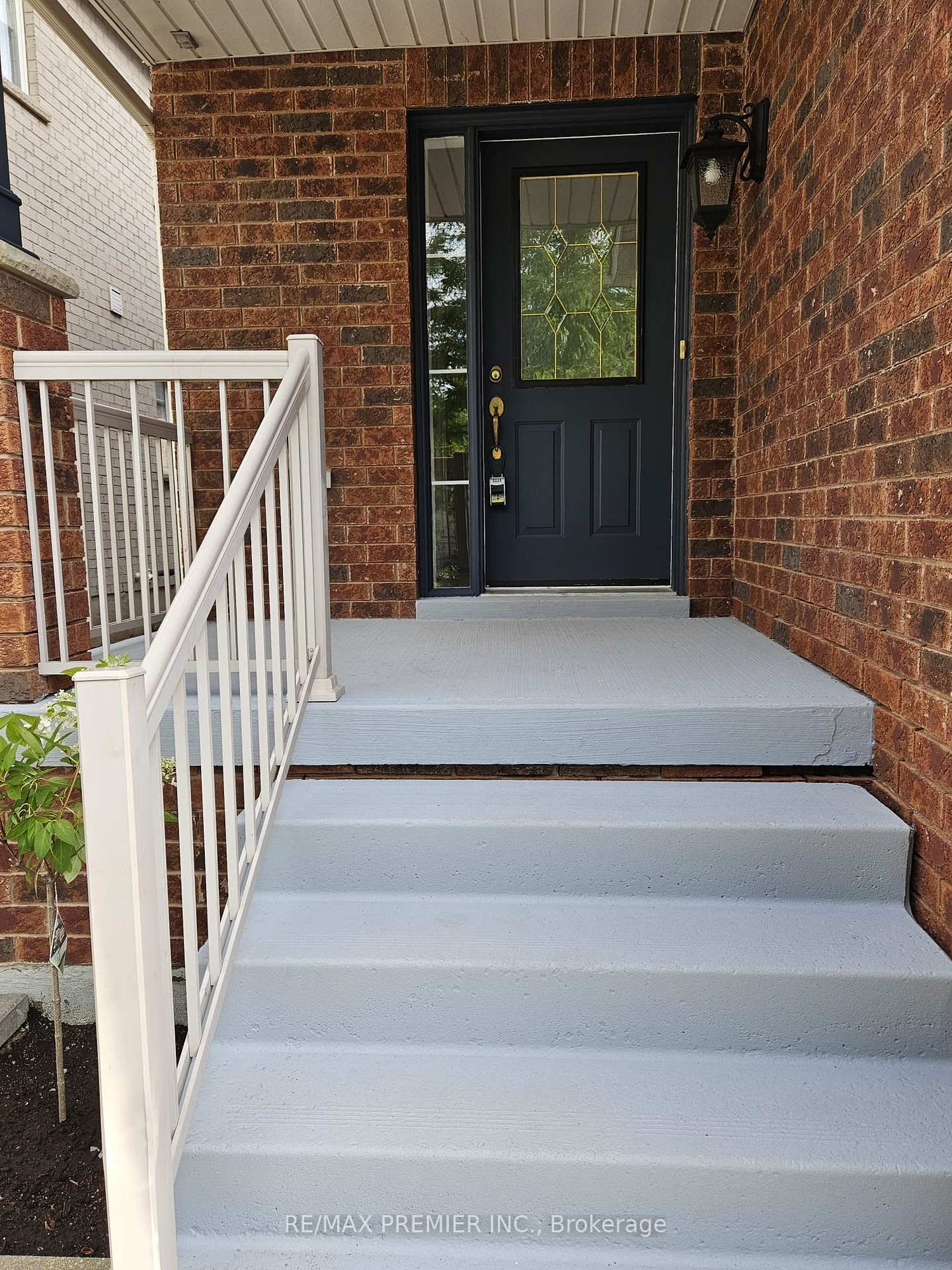Photo 2 of 116 Andes Crescent, Vaughan, Vellore Village — HOMEH