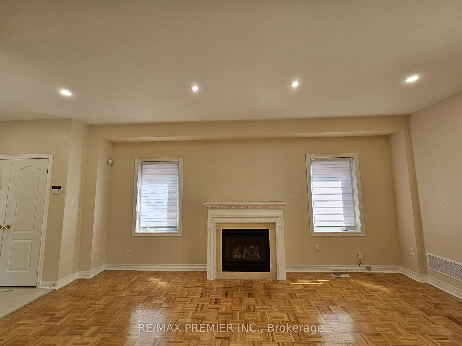 Photo 8 of 116 Andes Crescent, Vaughan, Vellore Village — HOMEH