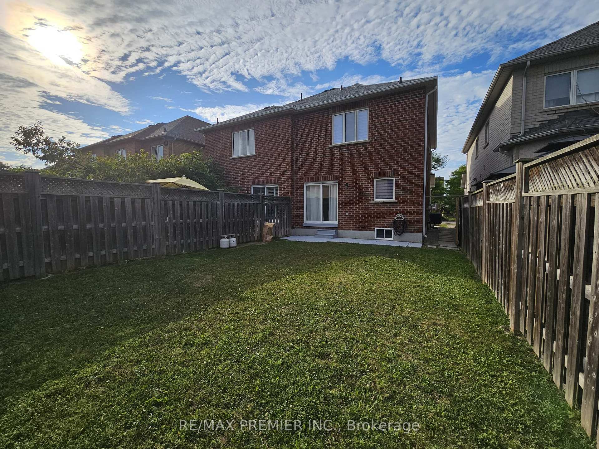 Photo 19 of 116 Andes Crescent, Vaughan, Vellore Village — HOMEH