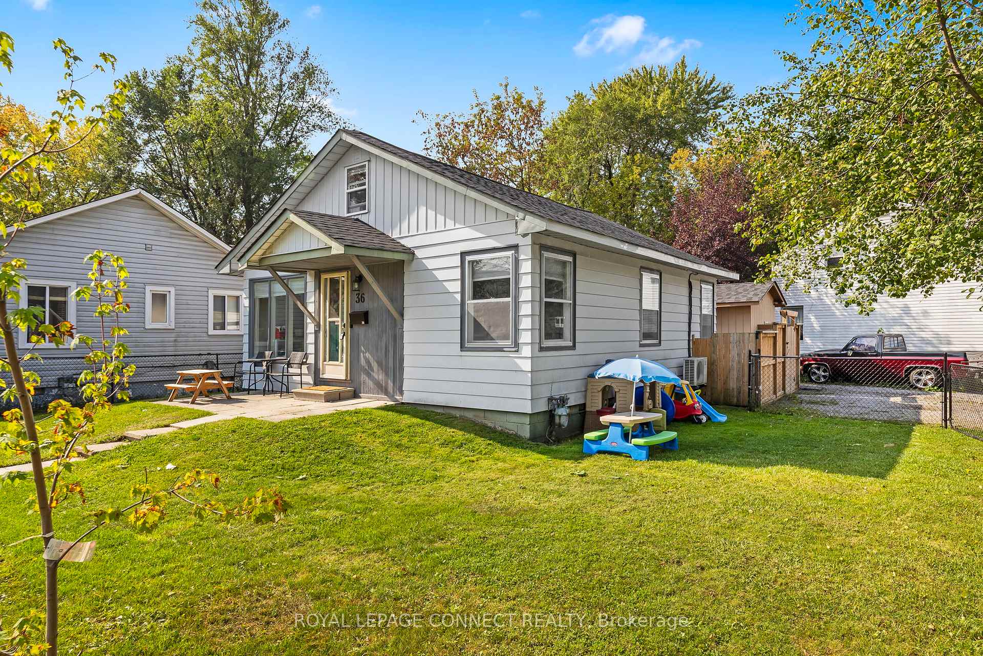 Photo 2 of 36 Tudor Avenue, Ajax, Central — HOMEH