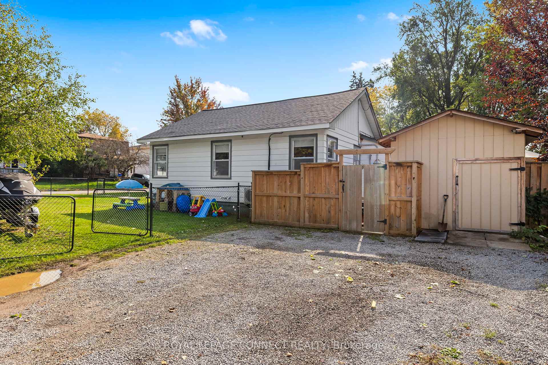Photo 7 of 36 Tudor Avenue, Ajax, Central — HOMEH