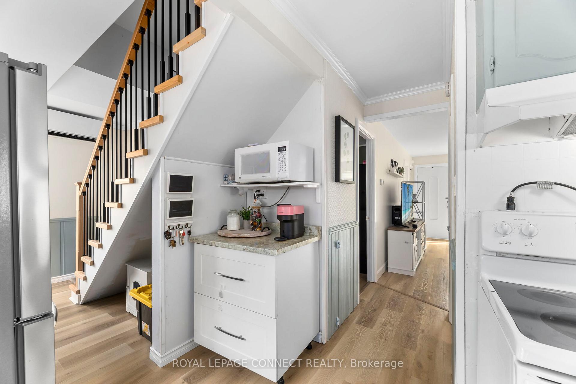 Photo 16 of 36 Tudor Avenue, Ajax, Central — HOMEH