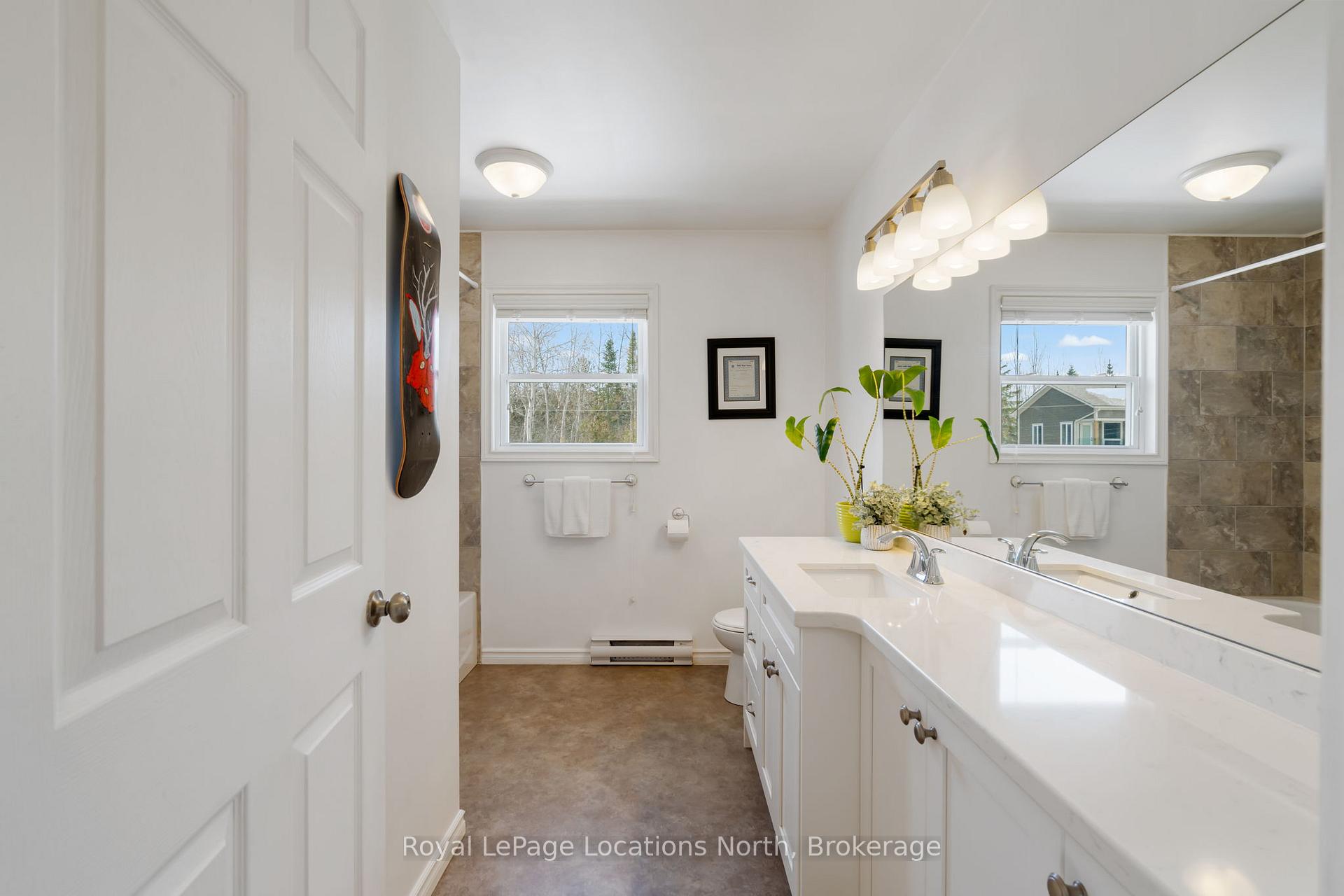 Photo 10 of 10 Constance Boulevard, Wasaga Beach — HOMEH