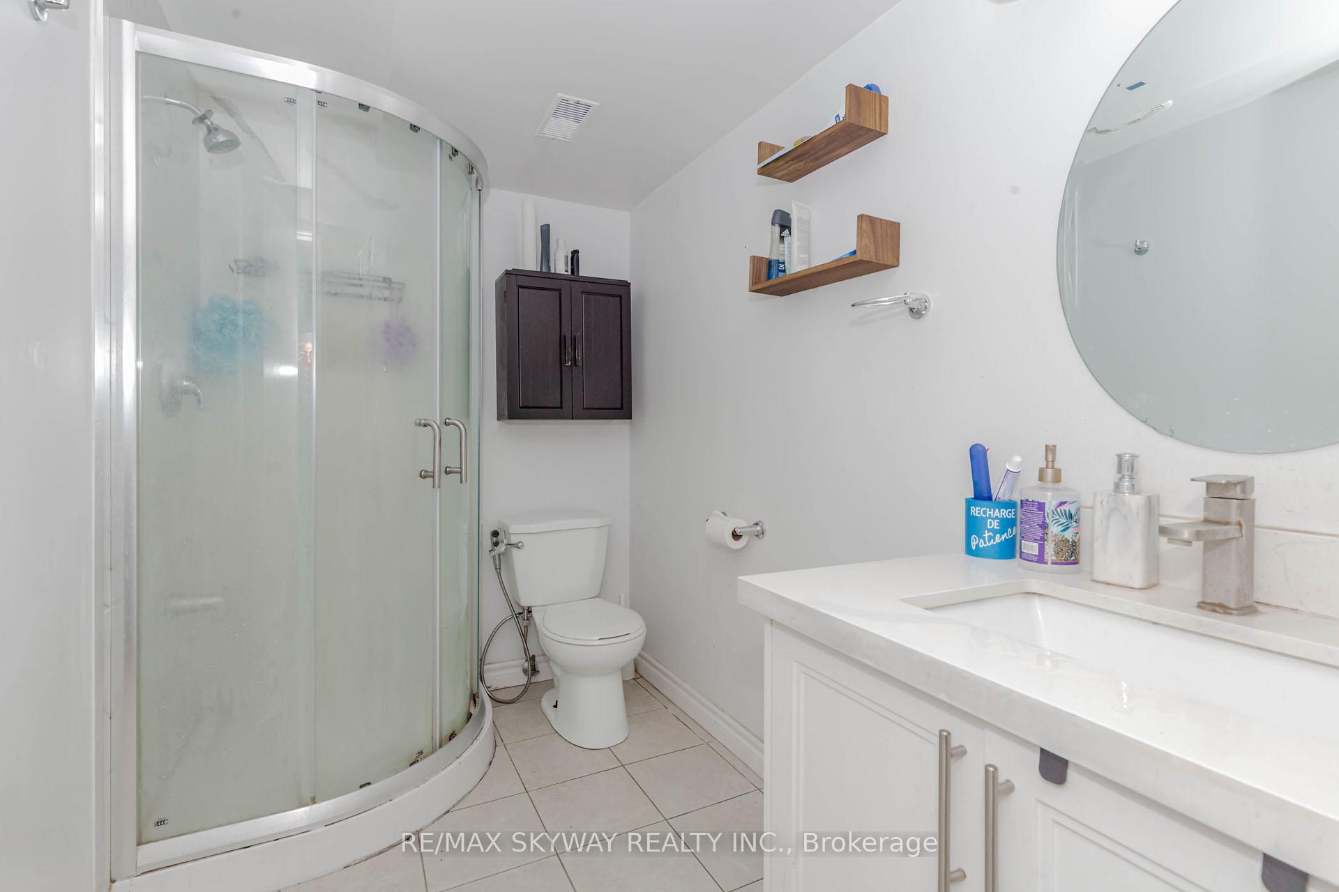 Photo 39 of 512 Glendene Crescent, Waterloo — HOMEH
