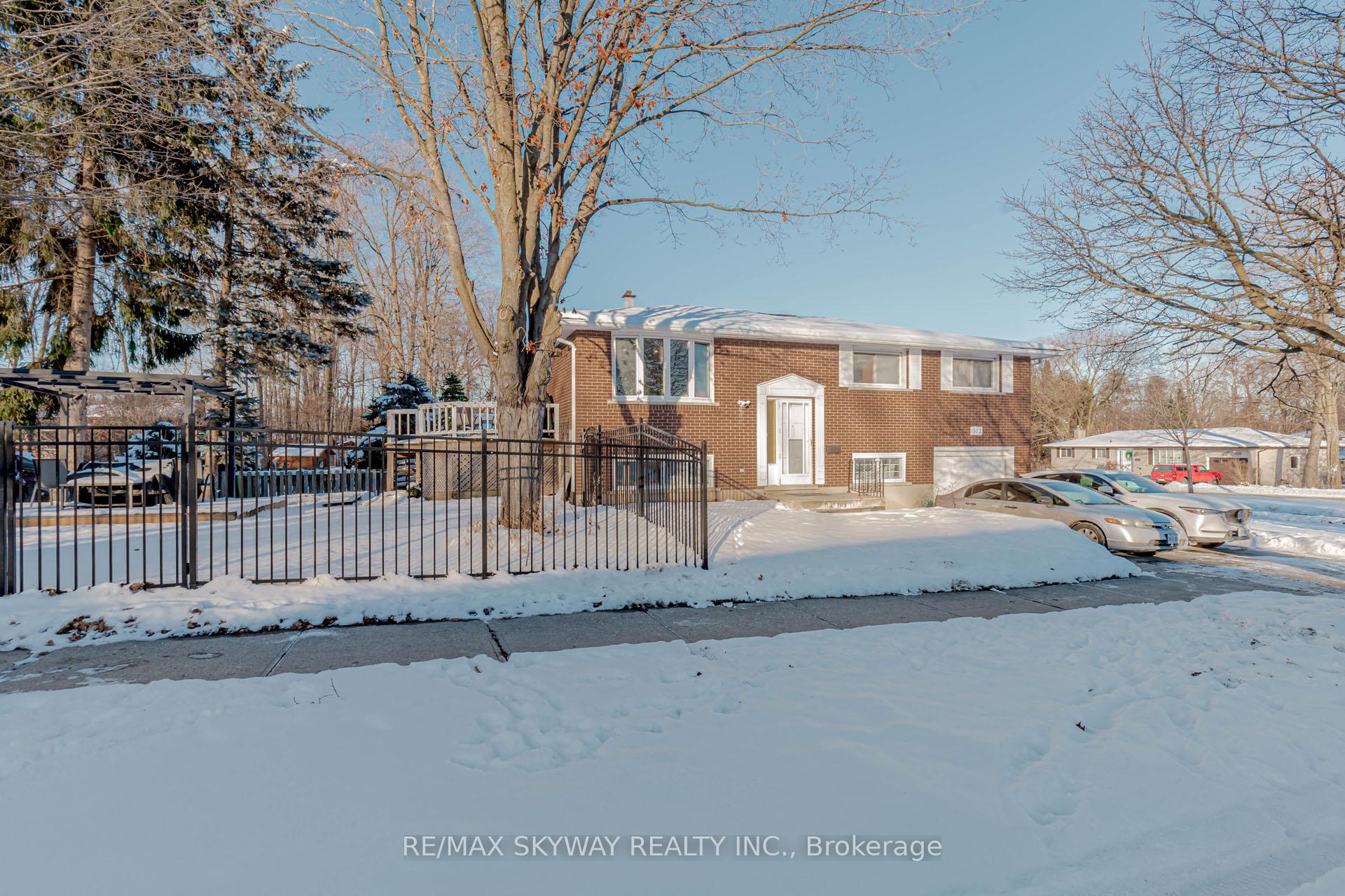 Photo 44 of 512 Glendene Crescent, Waterloo — HOMEH