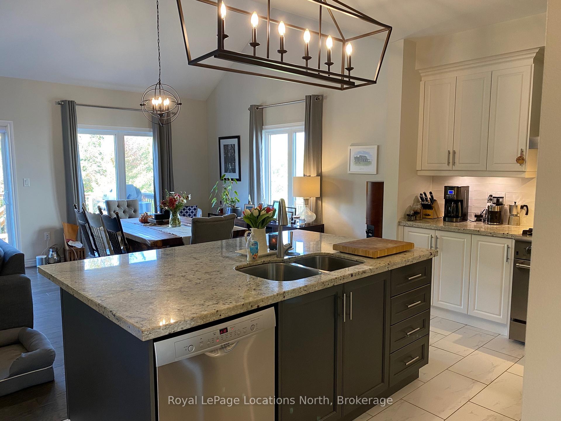 Photo 8 of 119 Crestview Court, Blue Mountains — HOMEH