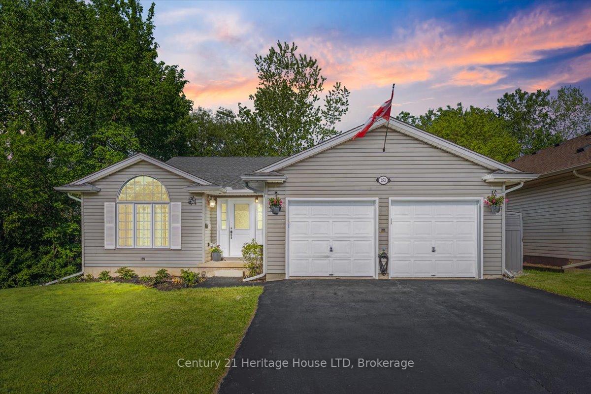 Photo 2 of 253 St Lawrence Drive, Welland, N. Welland — HOMEH