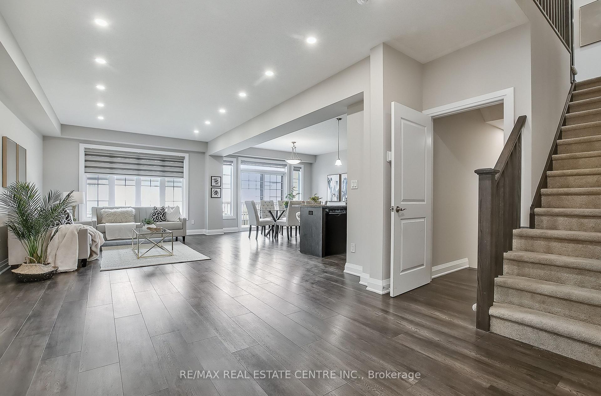 Photo 4 of 291 Raspberry Place, Waterloo — HOMEH