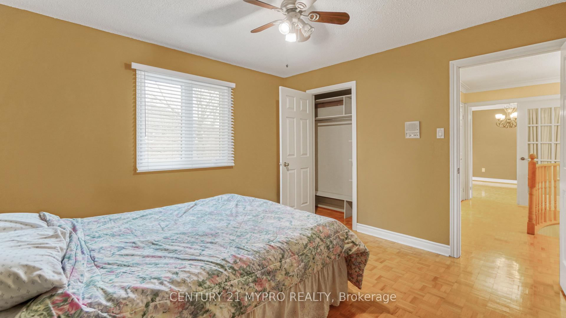 Photo 18 of 391 Greenock Drive, Vaughan, Maple — HOMEH