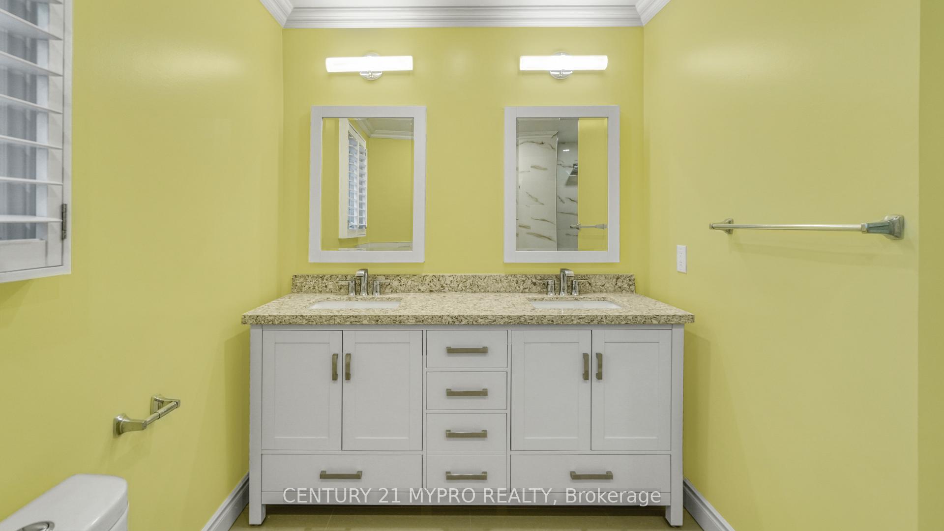 Photo 28 of 391 Greenock Drive, Vaughan, Maple — HOMEH