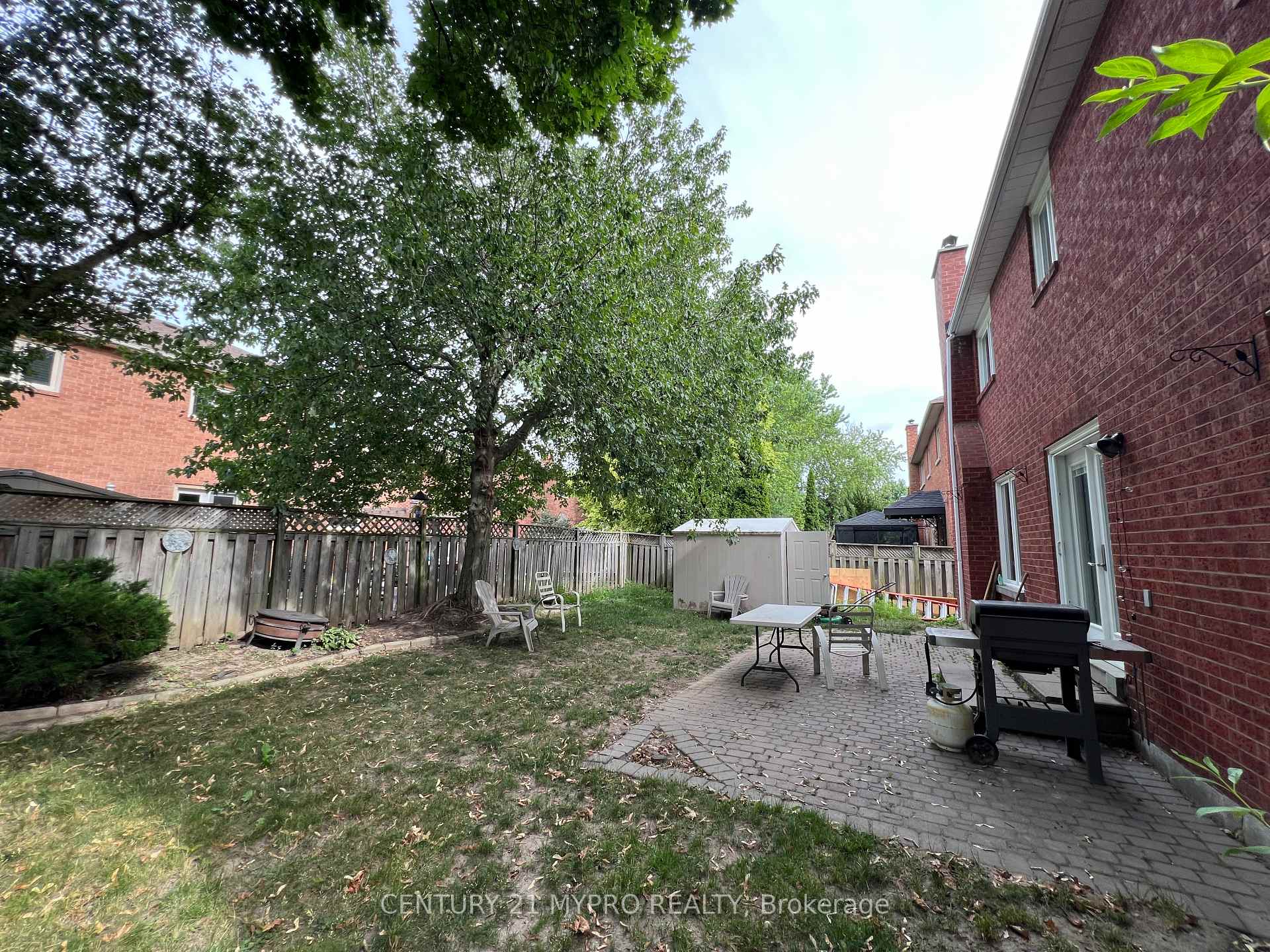 Photo 37 of 391 Greenock Drive, Vaughan, Maple — HOMEH