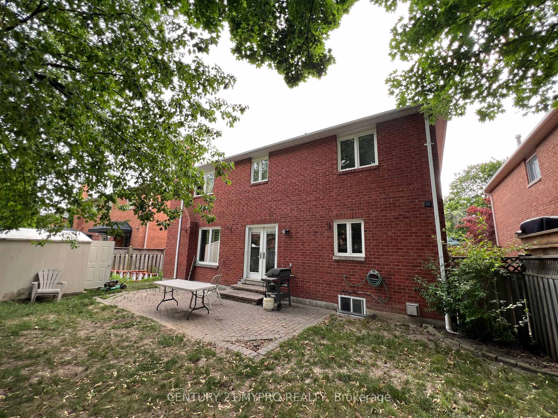 Photo 38 of 391 Greenock Drive, Vaughan, Maple — HOMEH