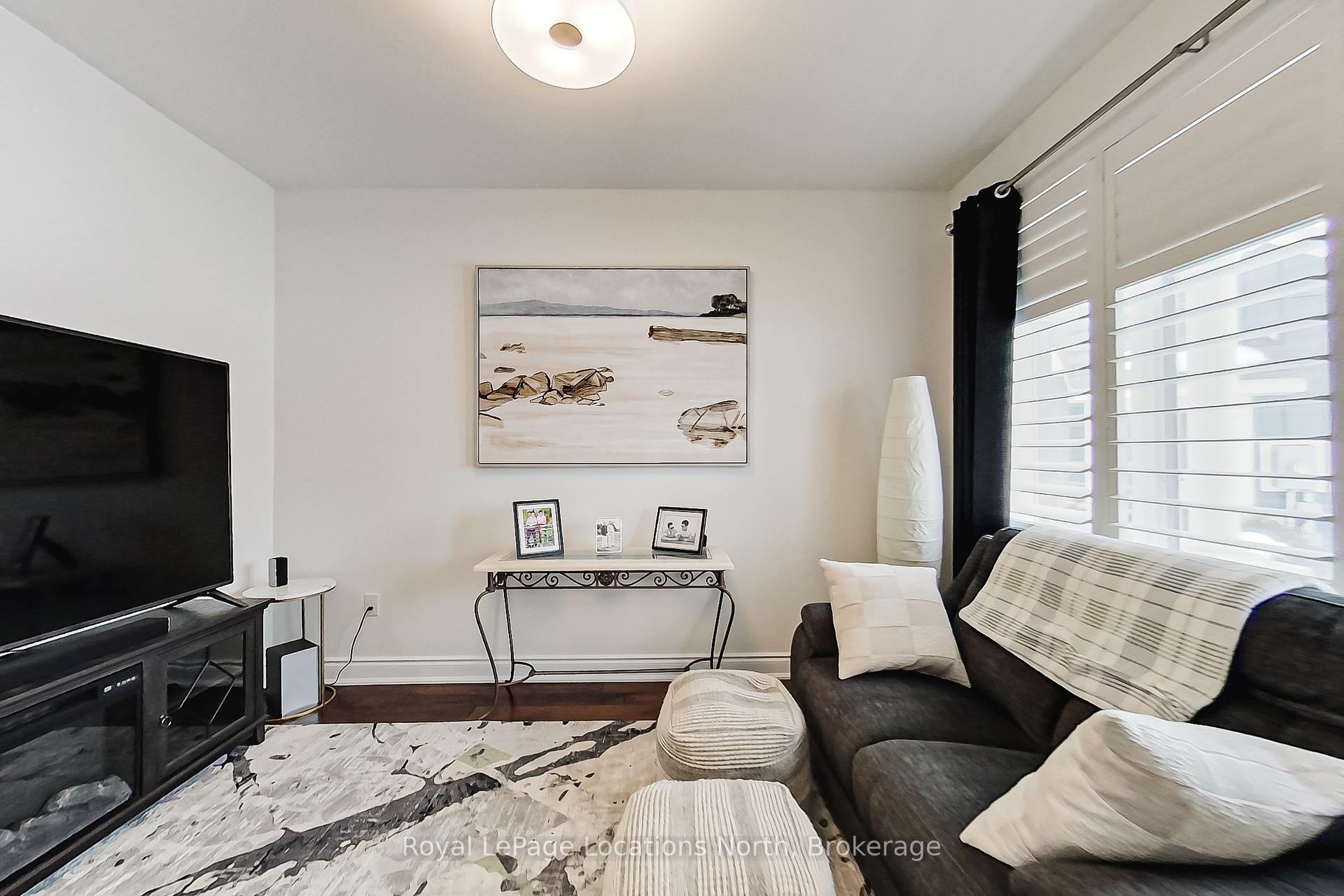 Photo 7 of 93 Sandy Coast Crescent, Wasaga Beach — HOMEH