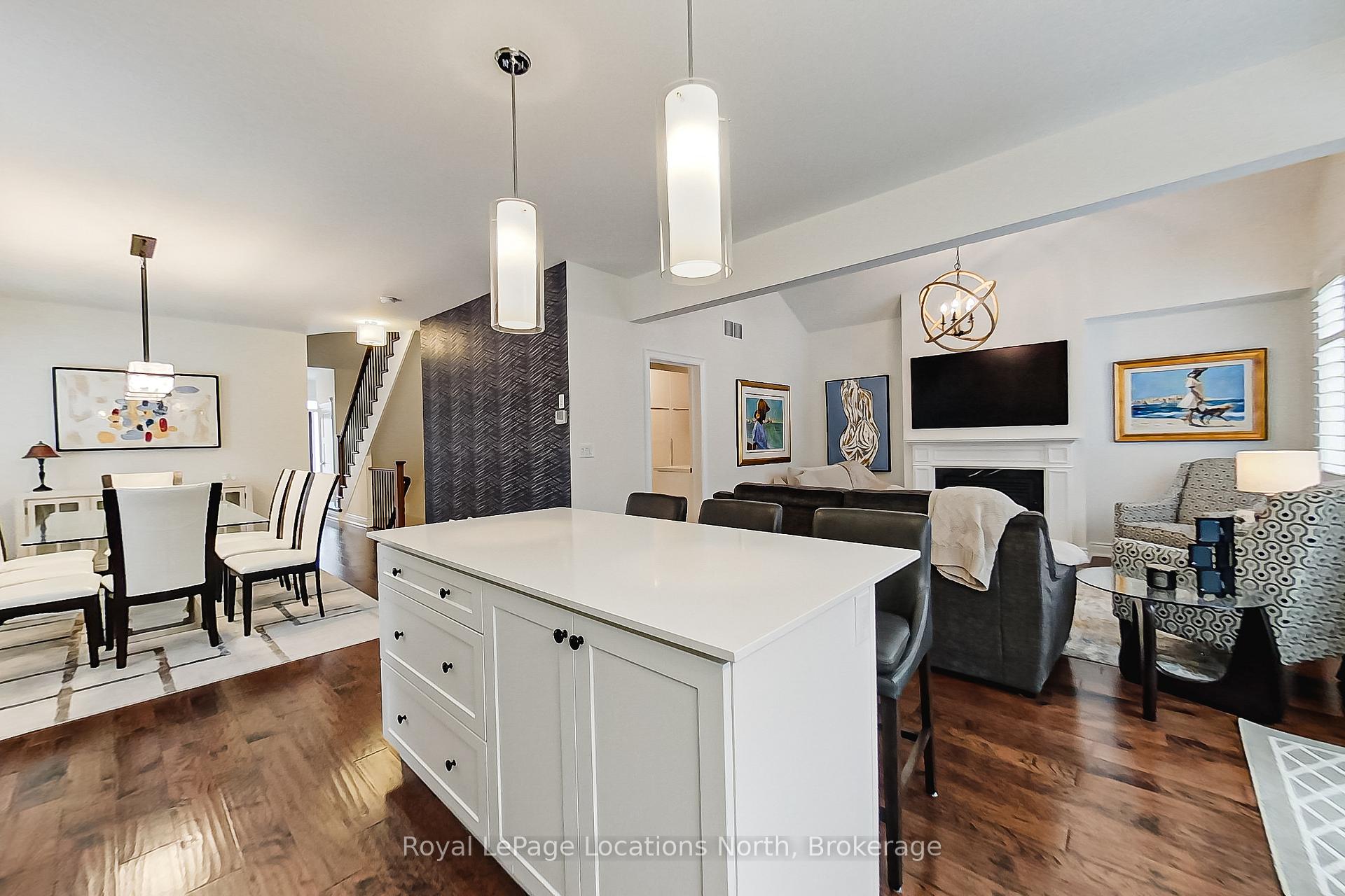 Photo 11 of 93 Sandy Coast Crescent, Wasaga Beach — HOMEH