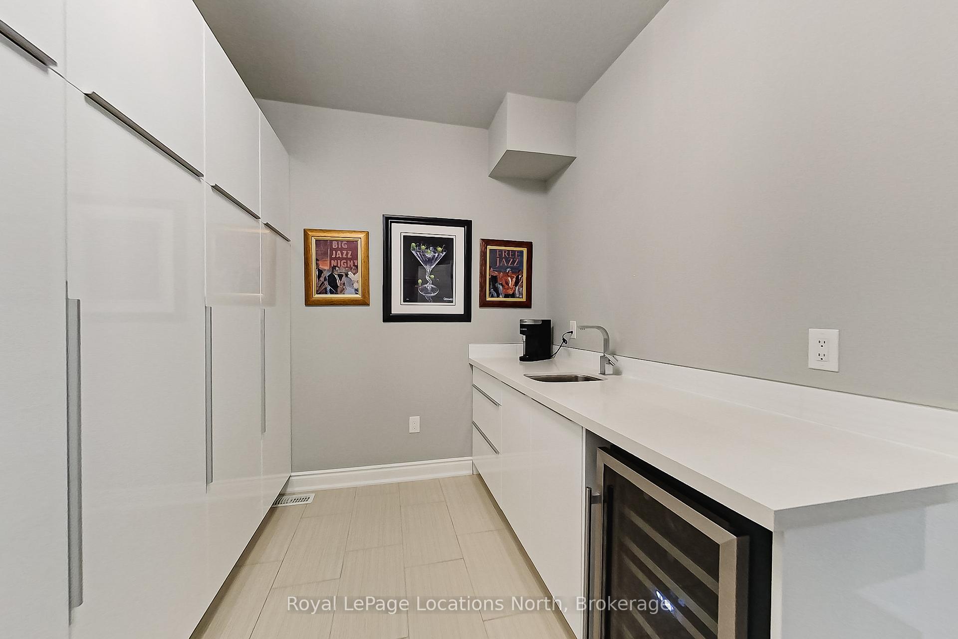 Photo 20 of 93 Sandy Coast Crescent, Wasaga Beach — HOMEH