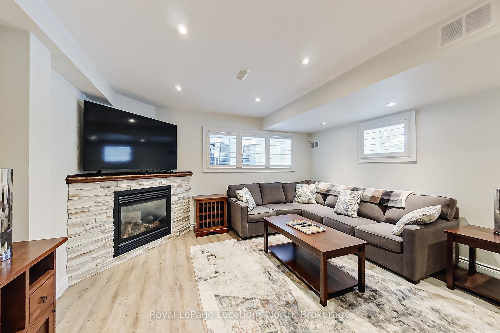 Photo 24 of 93 Sandy Coast Crescent, Wasaga Beach — HOMEH