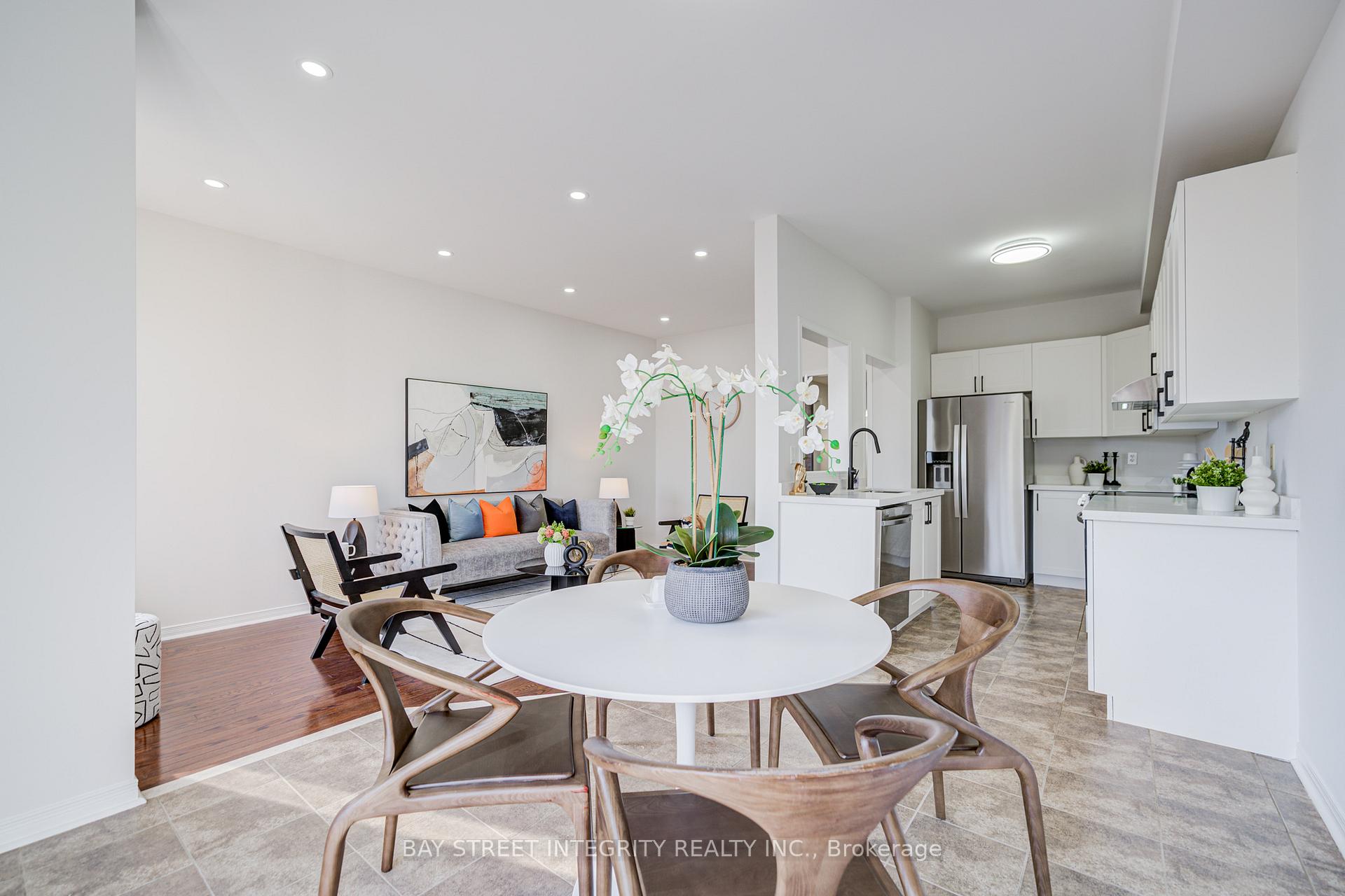 Photo 14 of 108 Catalpa Crescent, Vaughan, Patterson — HOMEH