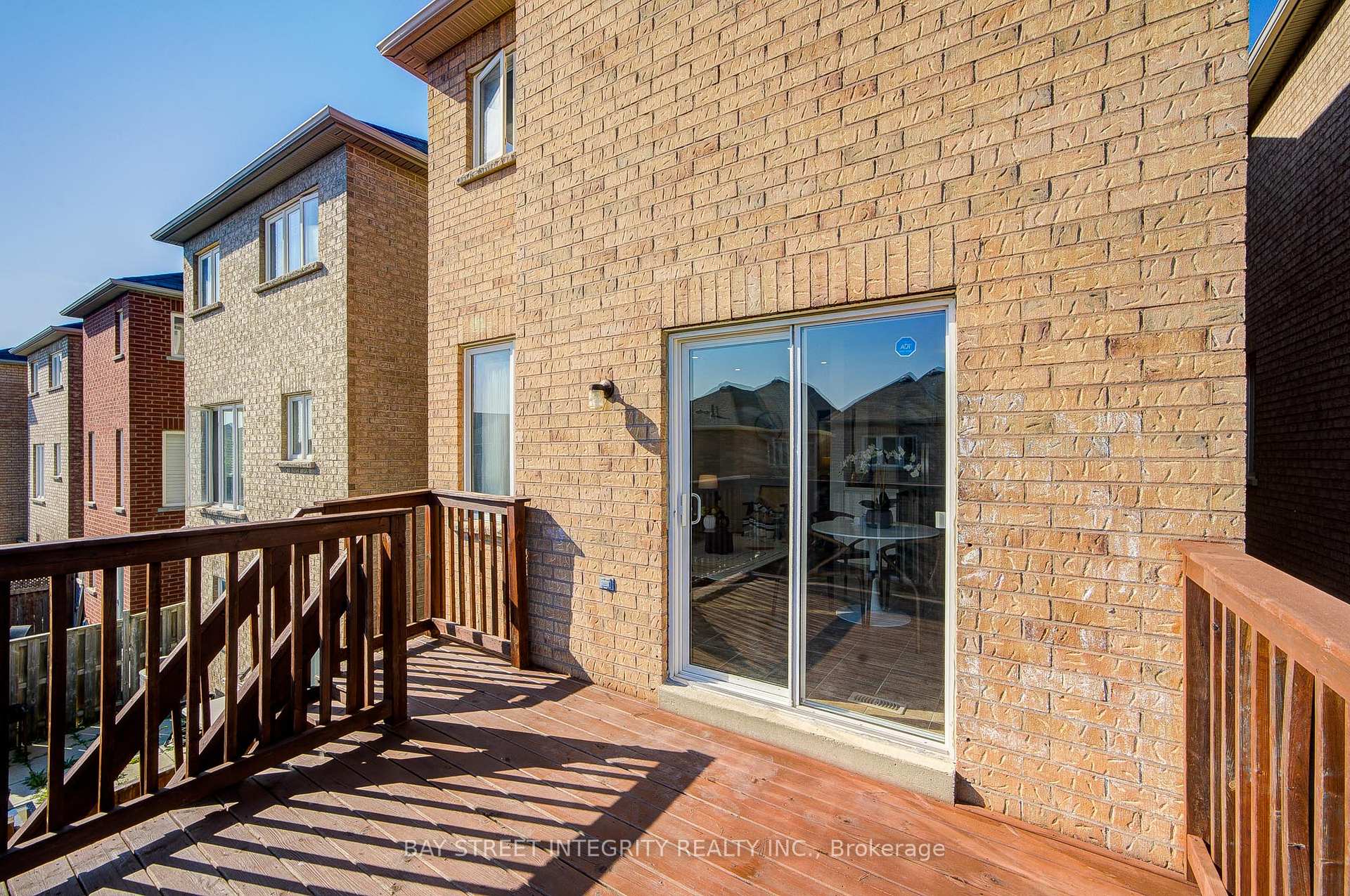 Photo 17 of 108 Catalpa Crescent, Vaughan, Patterson — HOMEH