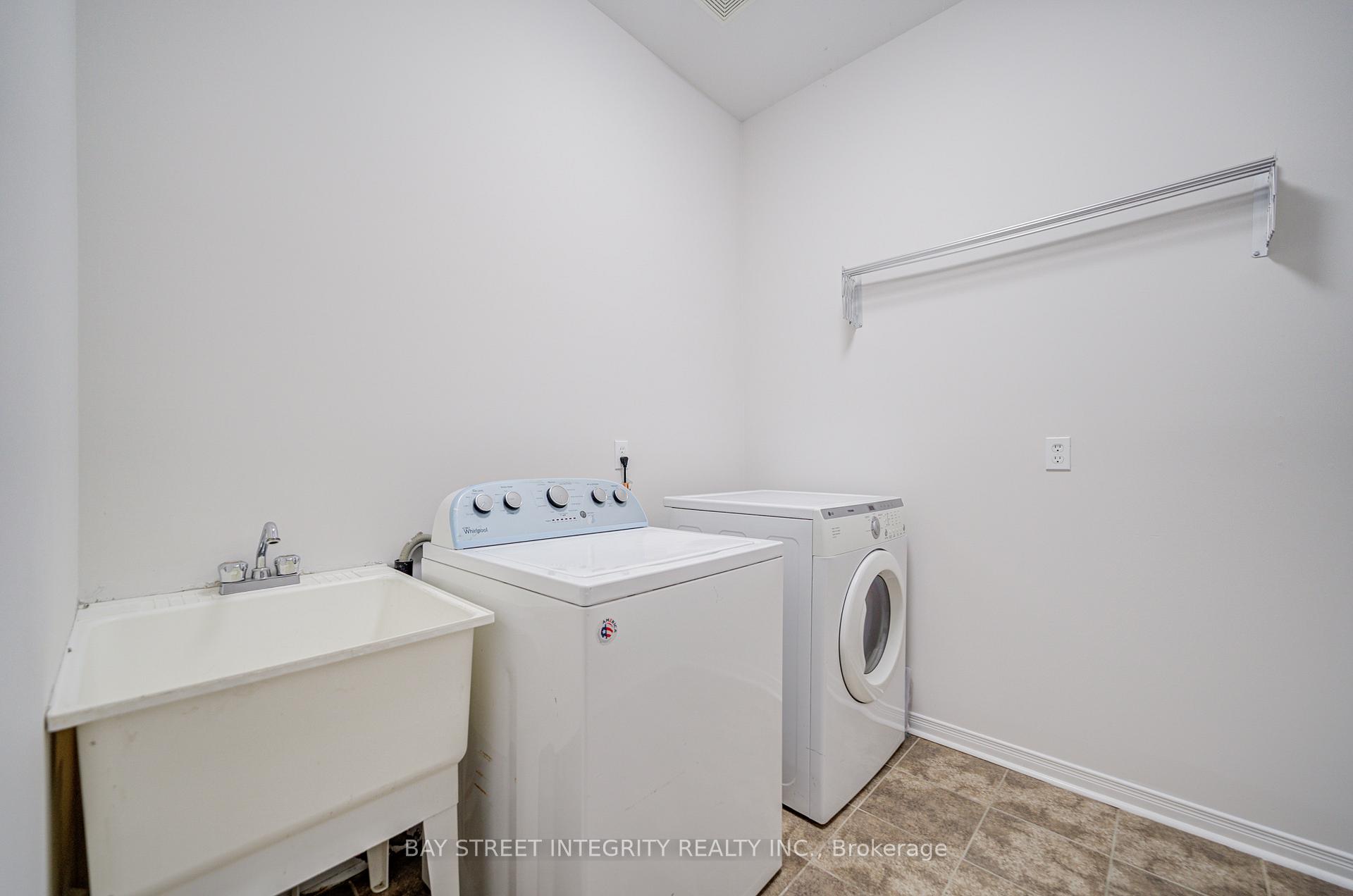 Photo 18 of 108 Catalpa Crescent, Vaughan, Patterson — HOMEH