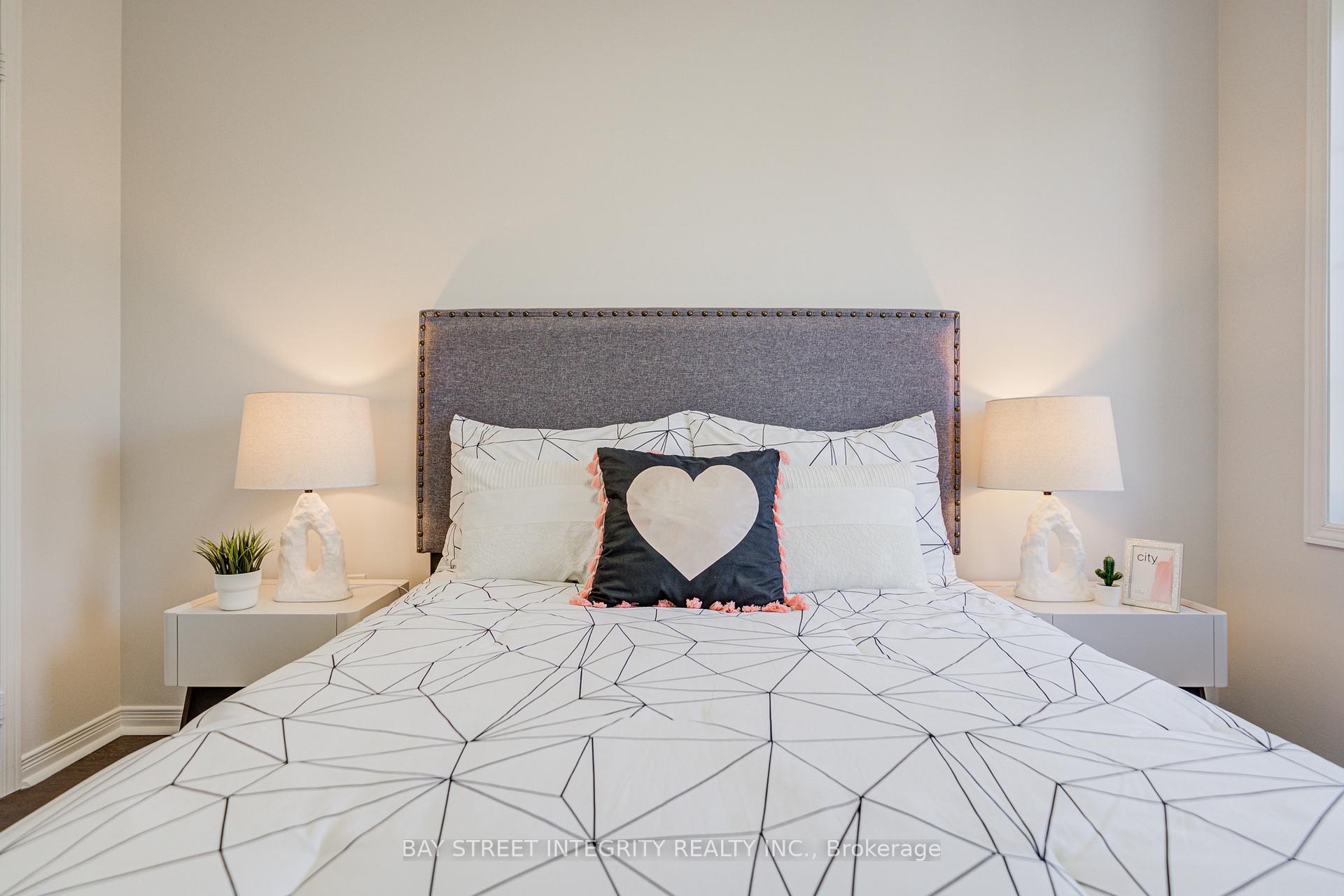 Photo 21 of 108 Catalpa Crescent, Vaughan, Patterson — HOMEH