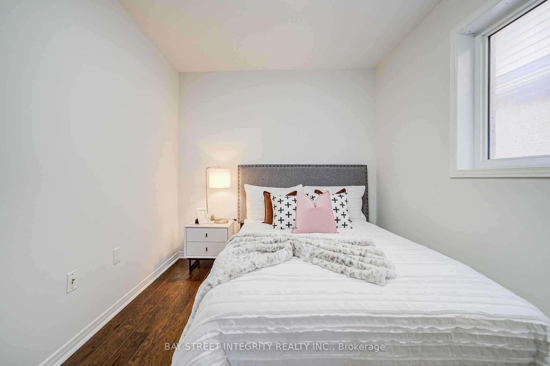 Photo 26 of 108 Catalpa Crescent, Vaughan, Patterson — HOMEH