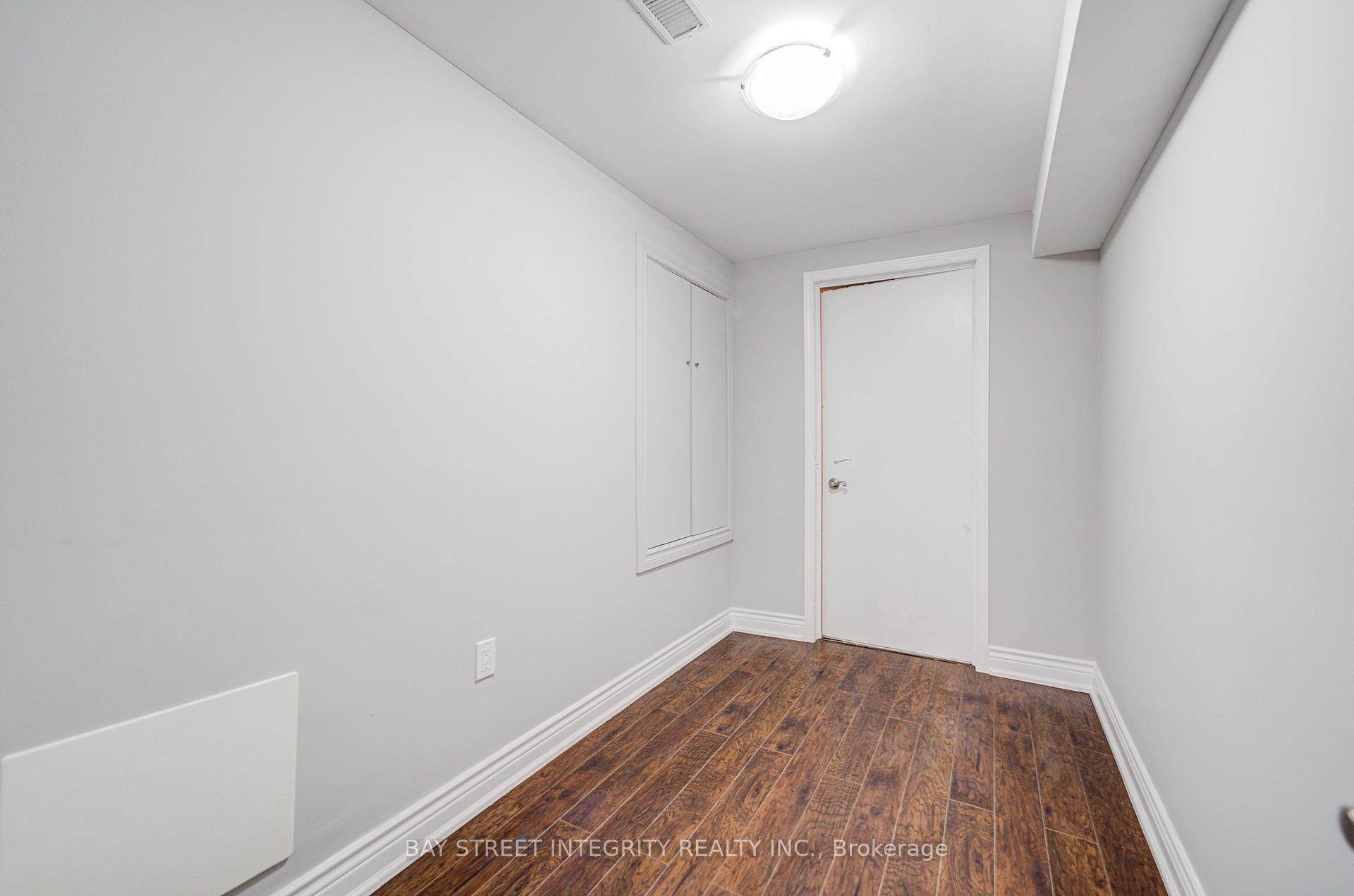 Photo 36 of 108 Catalpa Crescent, Vaughan, Patterson — HOMEH