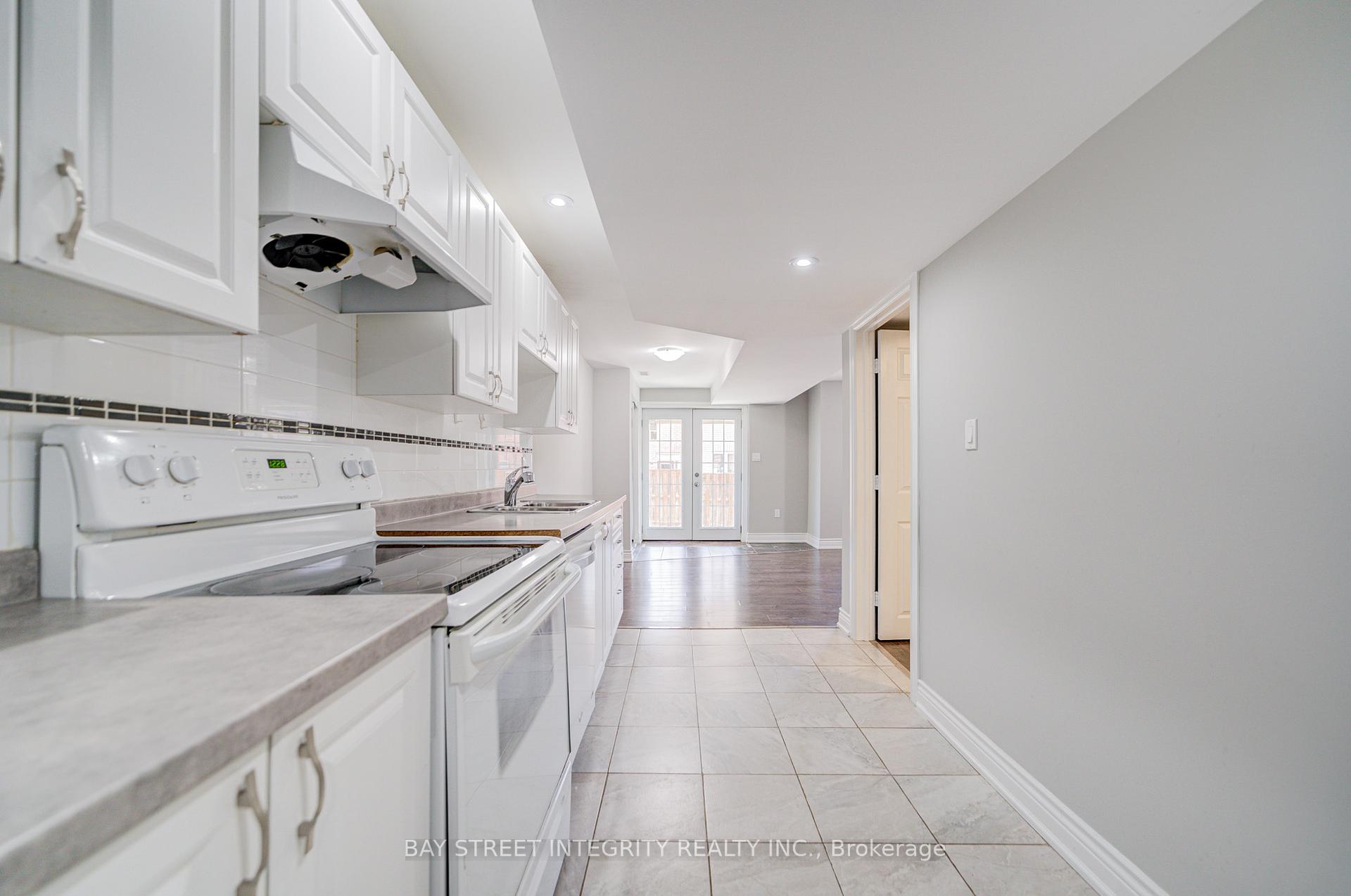 Photo 39 of 108 Catalpa Crescent, Vaughan, Patterson — HOMEH