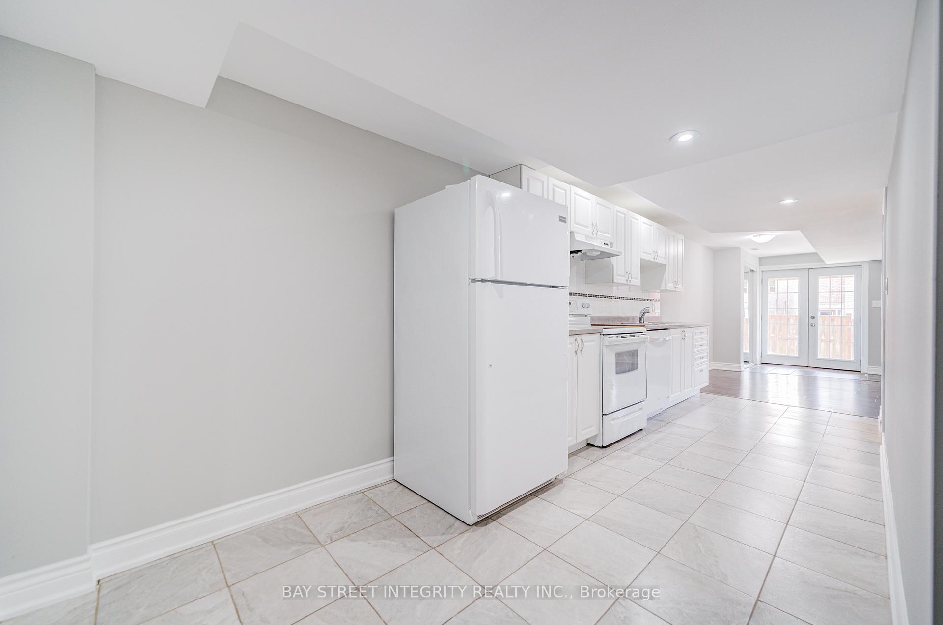 Photo 40 of 108 Catalpa Crescent, Vaughan, Patterson — HOMEH
