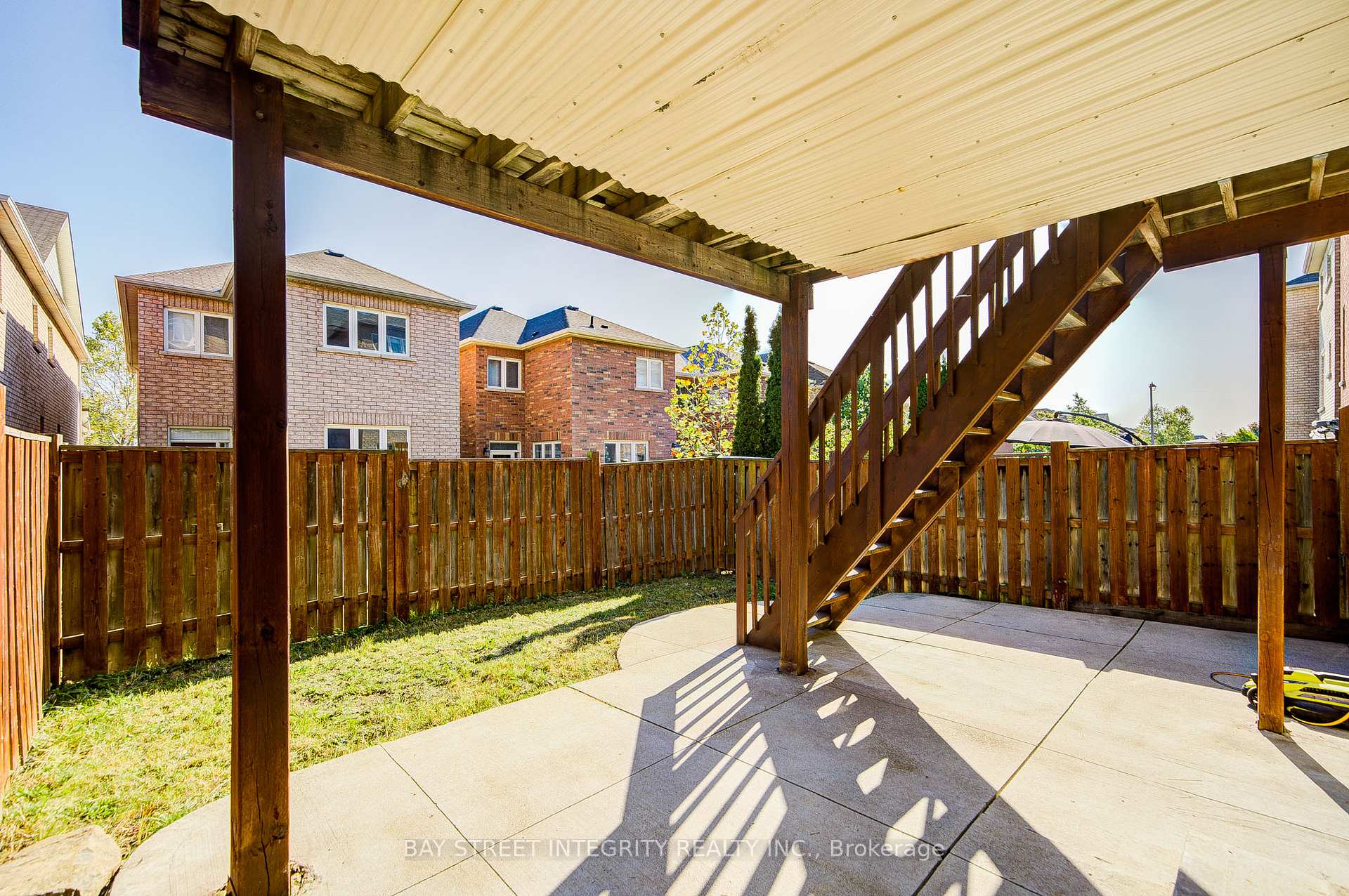 Photo 48 of 108 Catalpa Crescent, Vaughan, Patterson — HOMEH