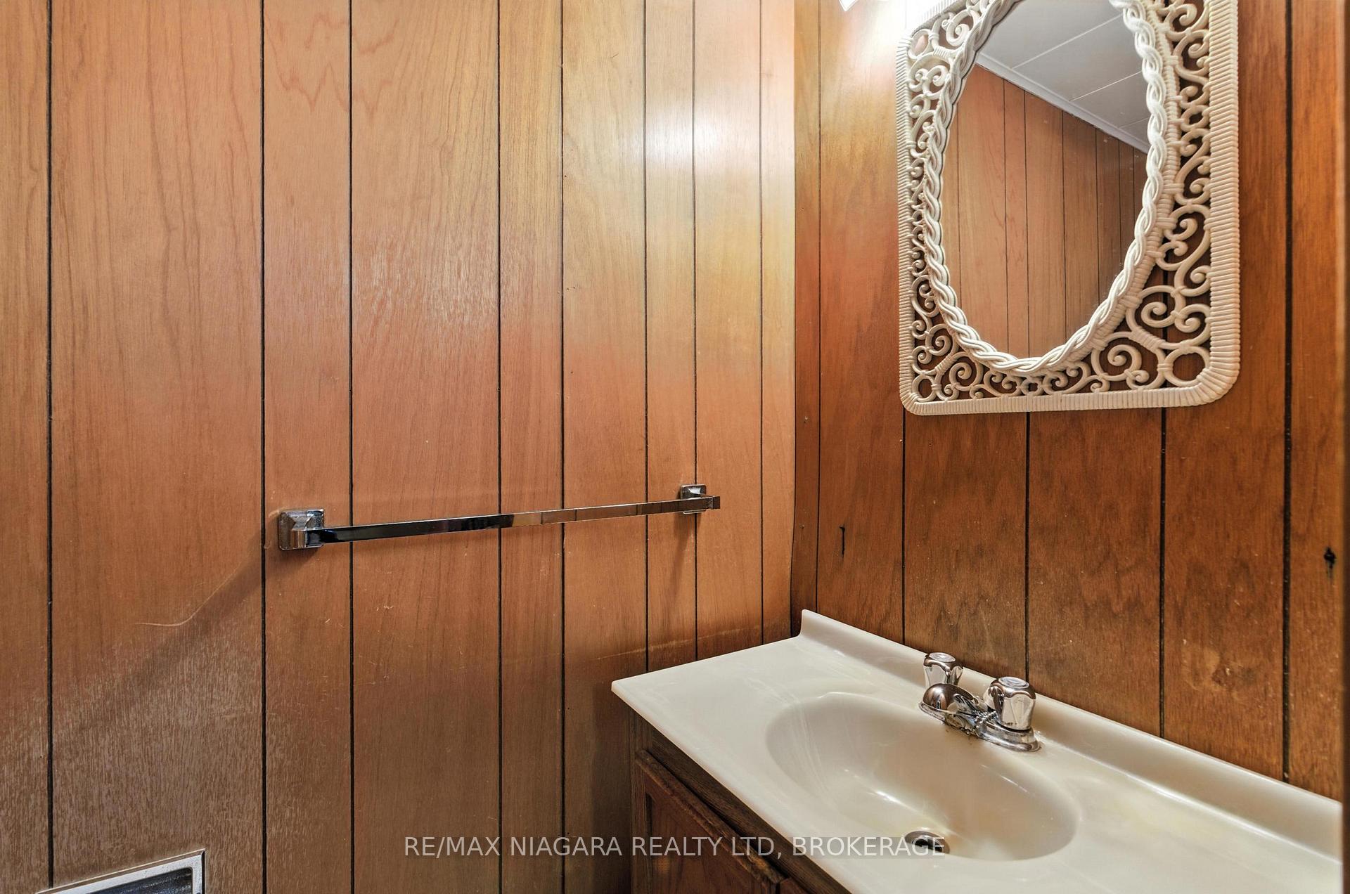 Photo 24 of 107 Harrison Avenue, Welland, Lincoln/Crowland — HOMEH