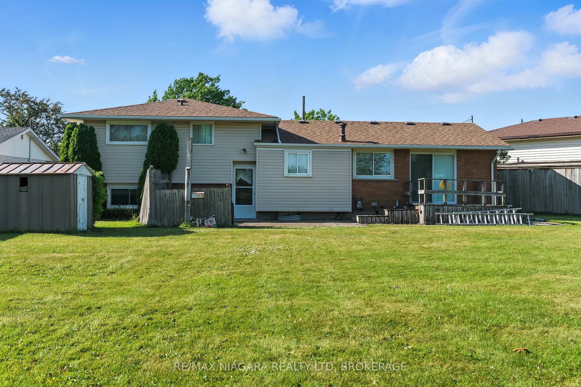 Photo 34 of 107 Harrison Avenue, Welland, Lincoln/Crowland — HOMEH