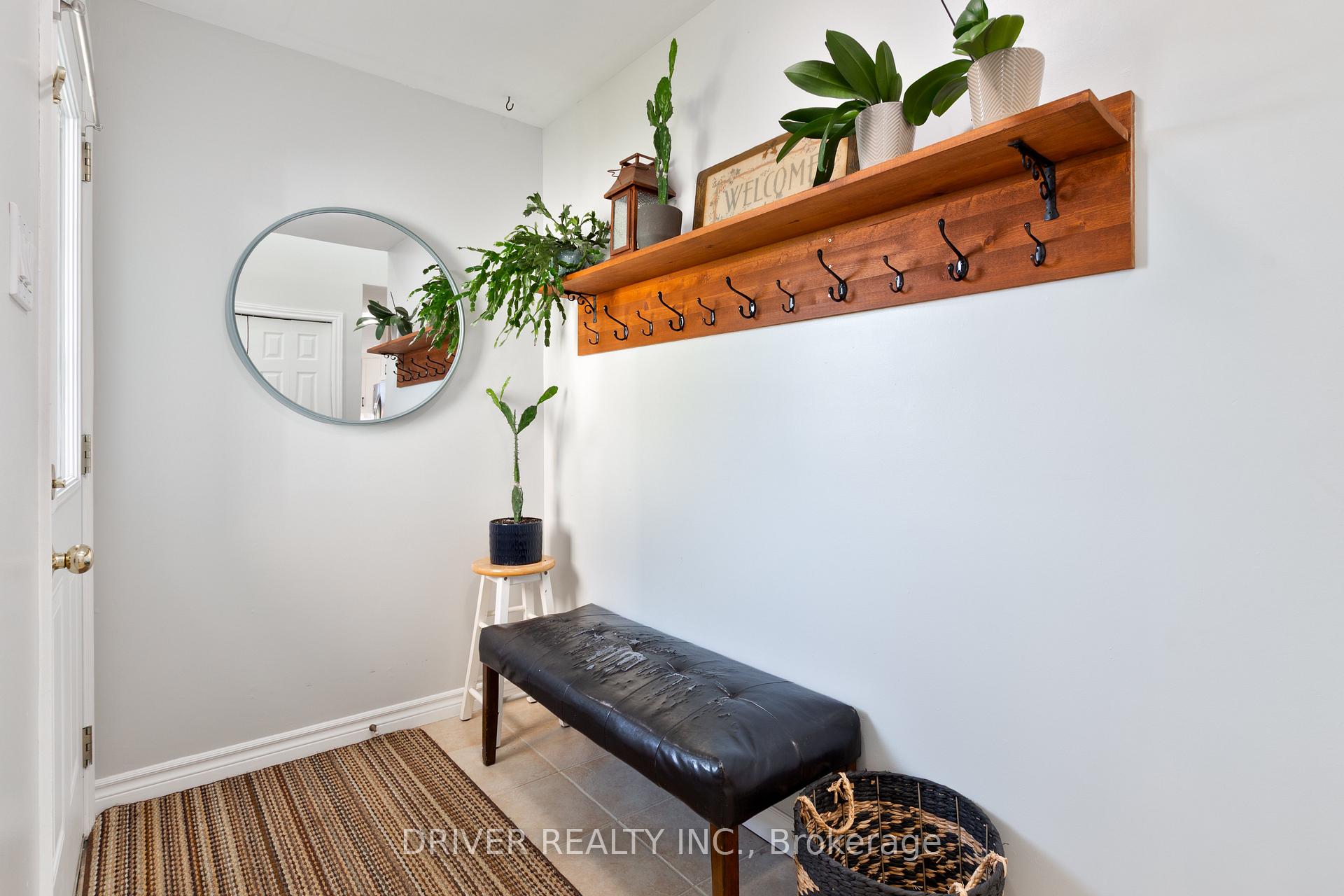 Photo 3 of 12 Tara Court, Aylmer — HOMEH