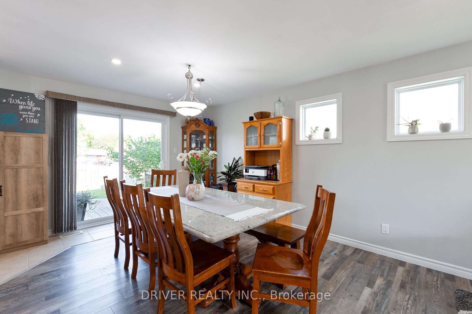 Photo 7 of 12 Tara Court, Aylmer — HOMEH