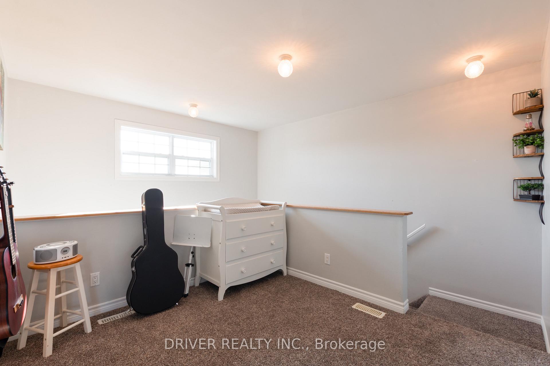 Photo 14 of 12 Tara Court, Aylmer — HOMEH