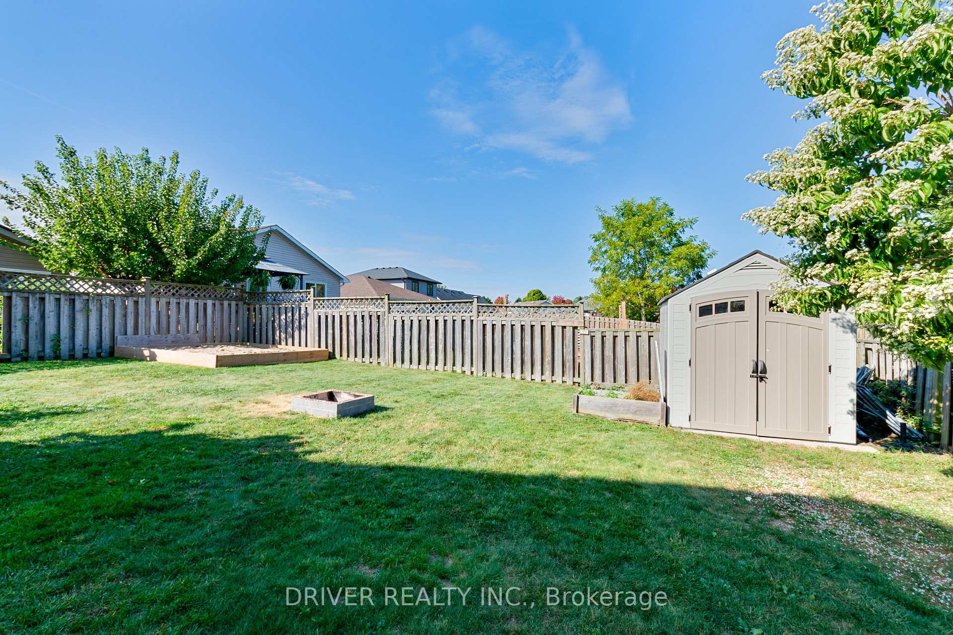 Photo 27 of 12 Tara Court, Aylmer — HOMEH