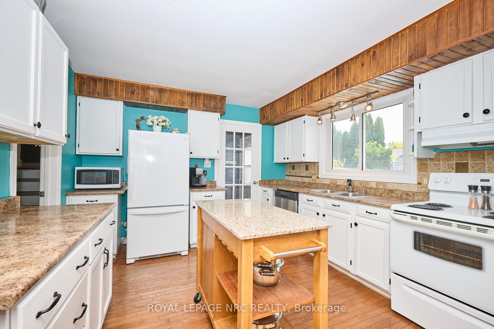 Photo 25 of 48 McGill Street, Welland, N. Welland — HOMEH