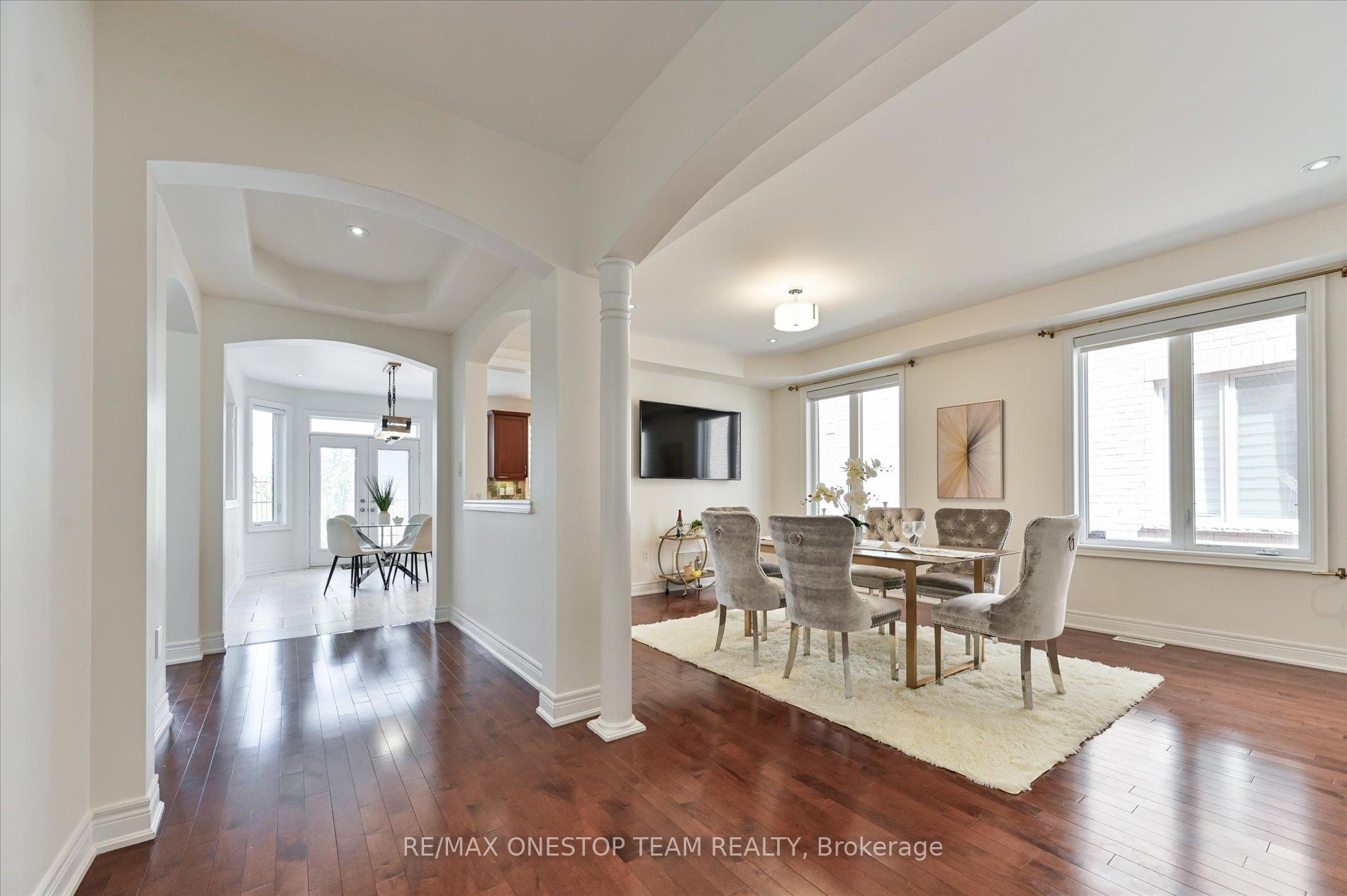 Photo 6 of 82 Heritage Estates Road, Vaughan, Patterson — HOMEH