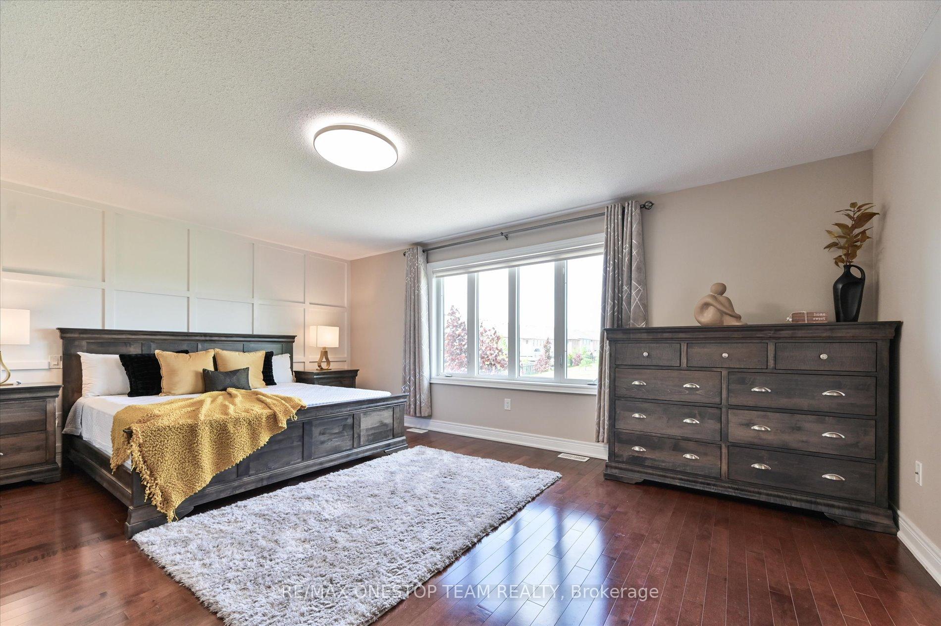 Photo 19 of 82 Heritage Estates Road, Vaughan, Patterson — HOMEH