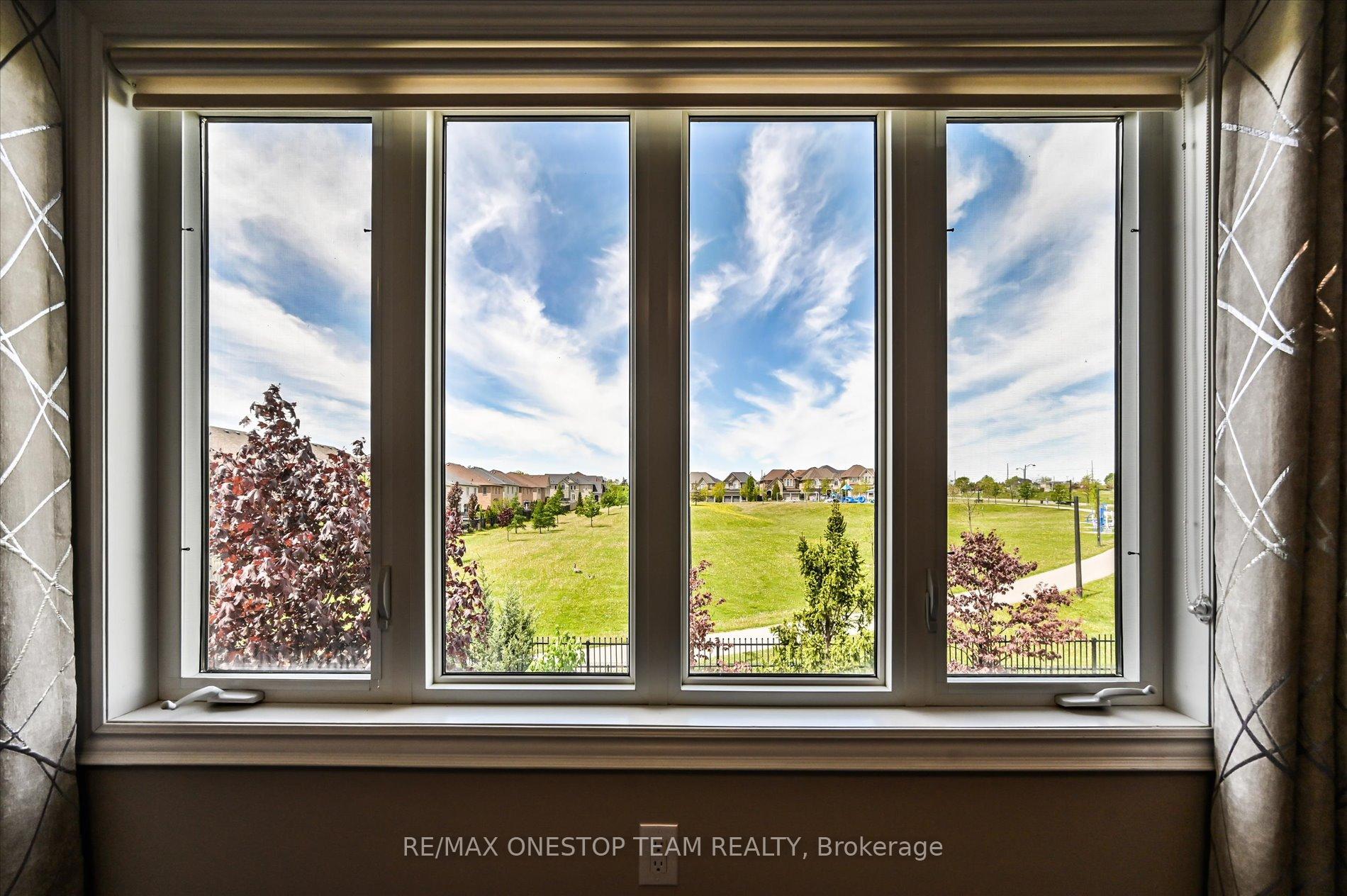 Photo 21 of 82 Heritage Estates Road, Vaughan, Patterson — HOMEH