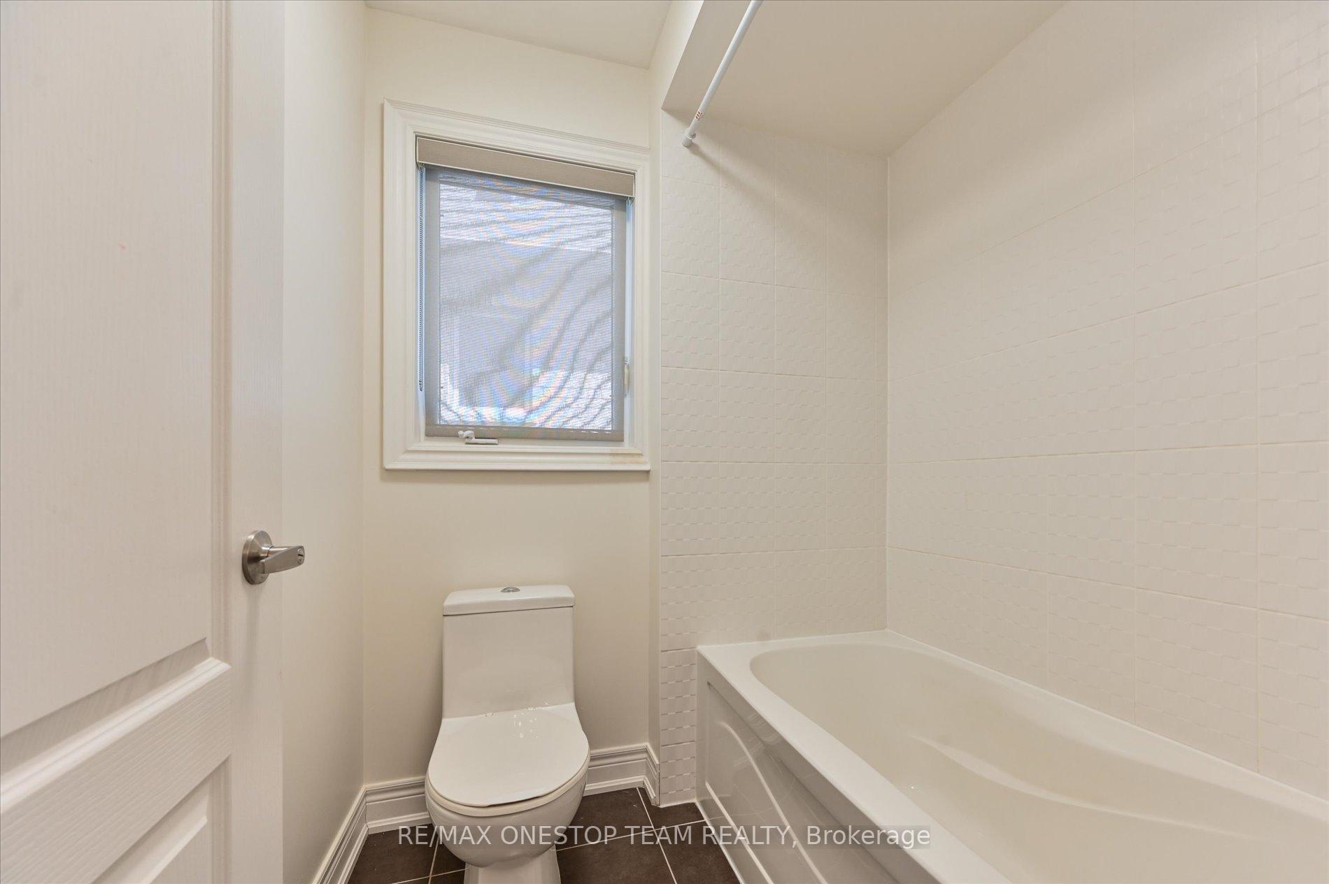 Photo 30 of 82 Heritage Estates Road, Vaughan, Patterson — HOMEH