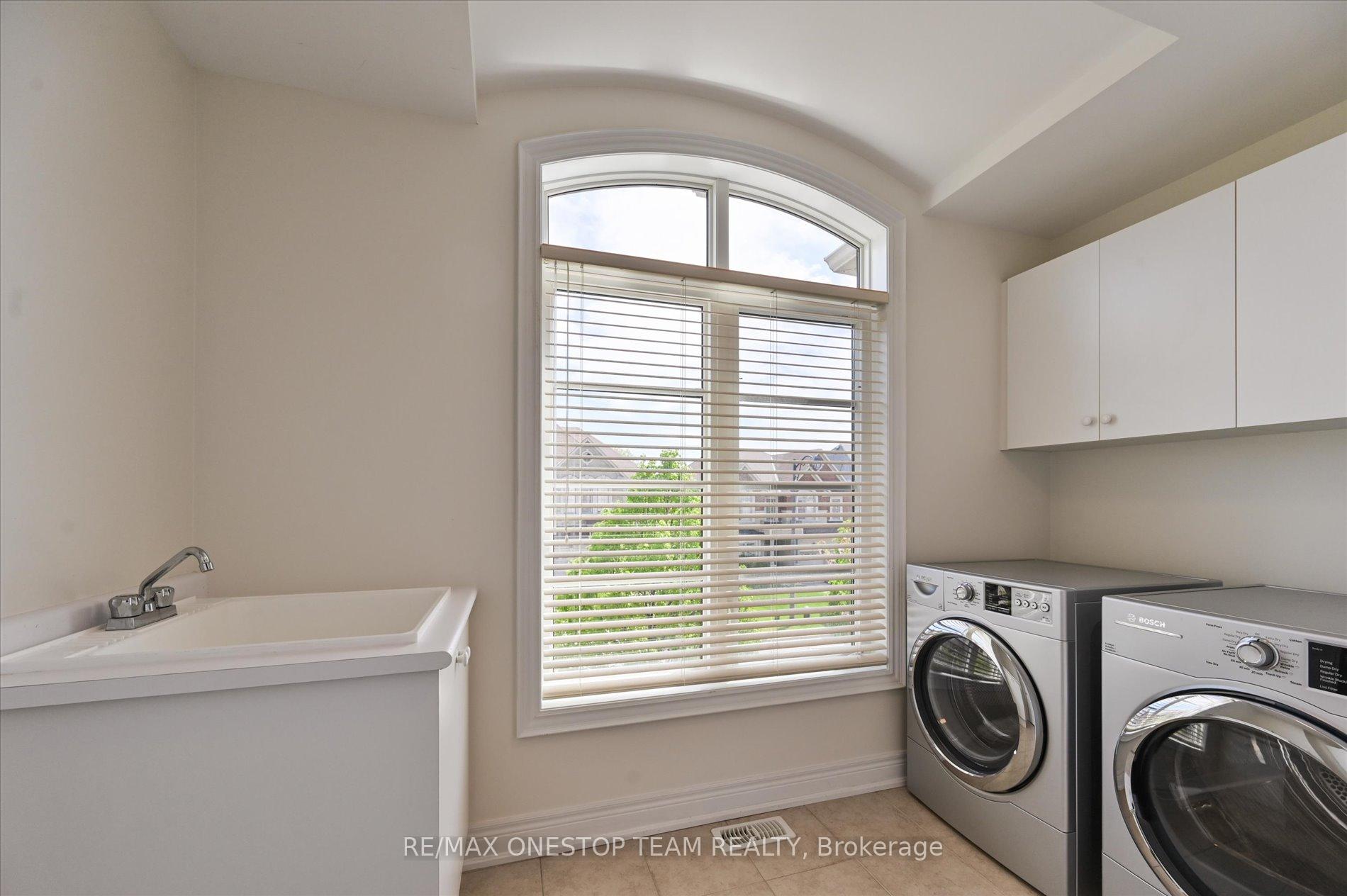 Photo 32 of 82 Heritage Estates Road, Vaughan, Patterson — HOMEH