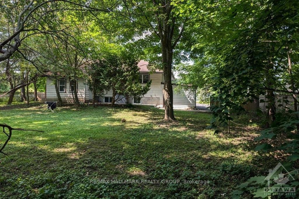 Photo 14 of 537 Moodie Drive, Ottawa, Arbeatha Park — HOMEH